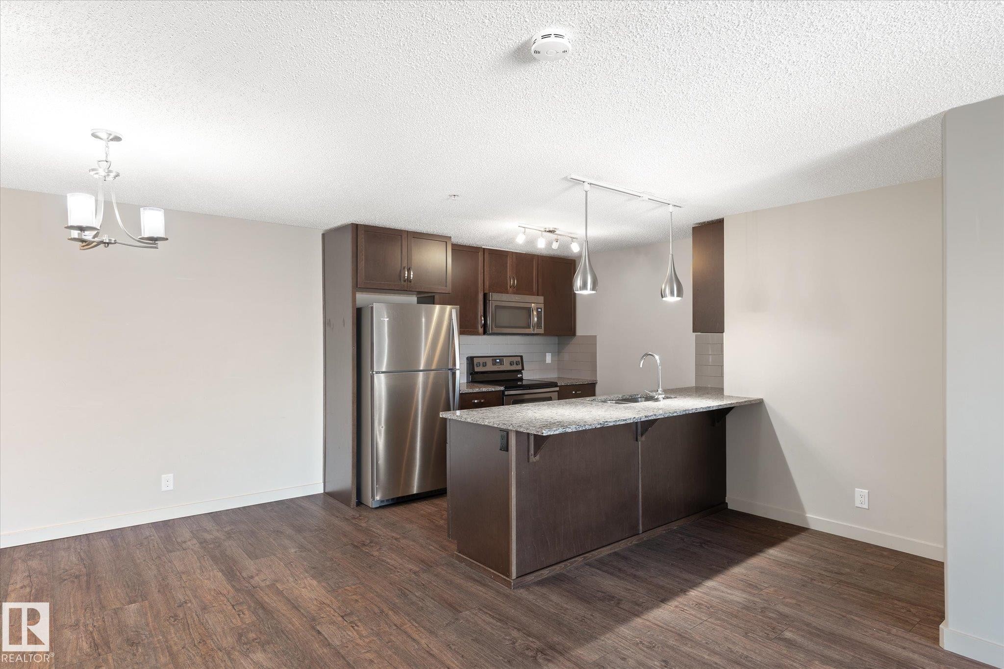 












316 4008 SAVARYN Drive

,
Edmonton,




AB
T6X 2E5

