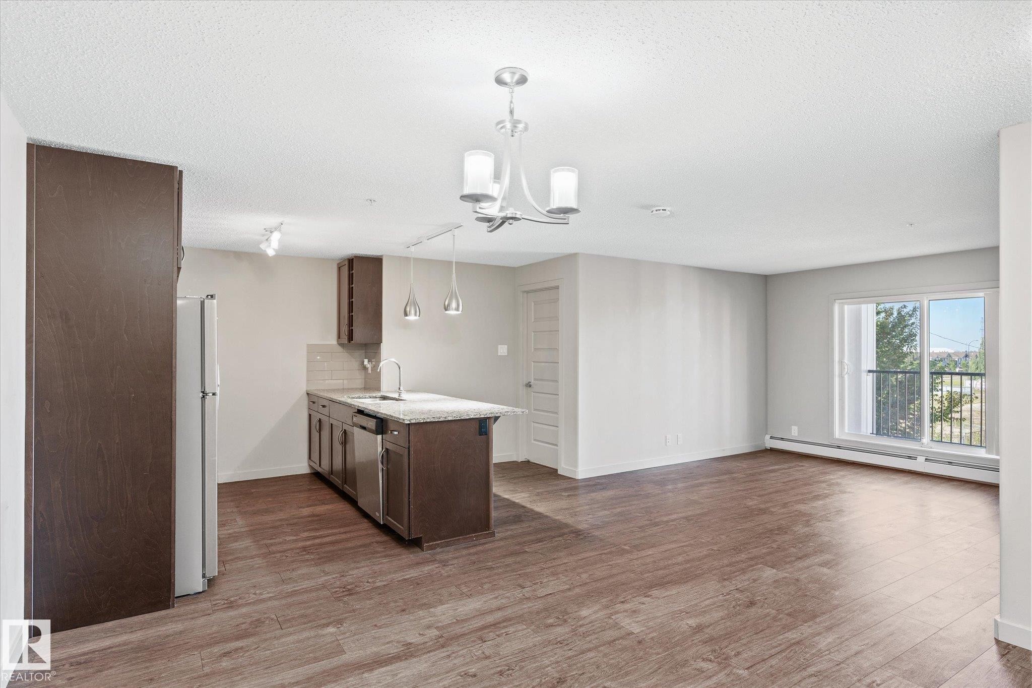 












316 4008 SAVARYN Drive

,
Edmonton,




AB
T6X 2E5

