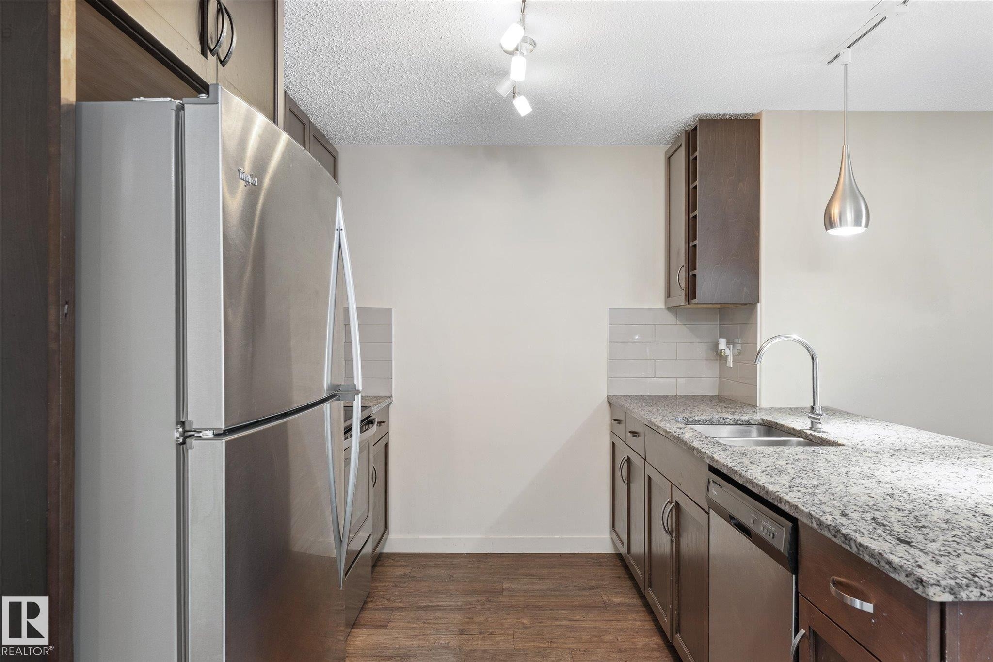 












316 4008 SAVARYN Drive

,
Edmonton,




AB
T6X 2E5

