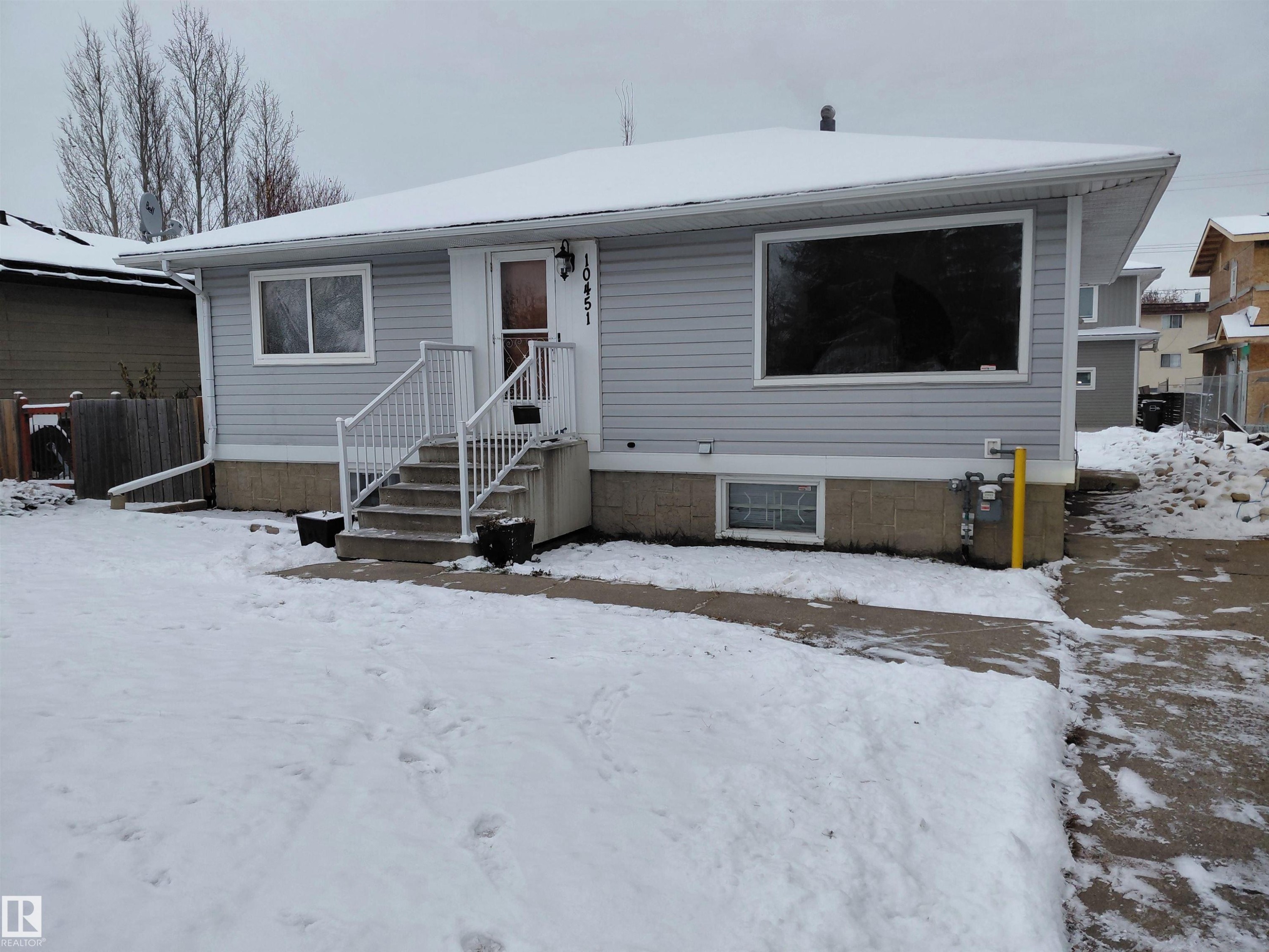 












10451 157 Street

,
Edmonton,




AB
T5P 2V1

