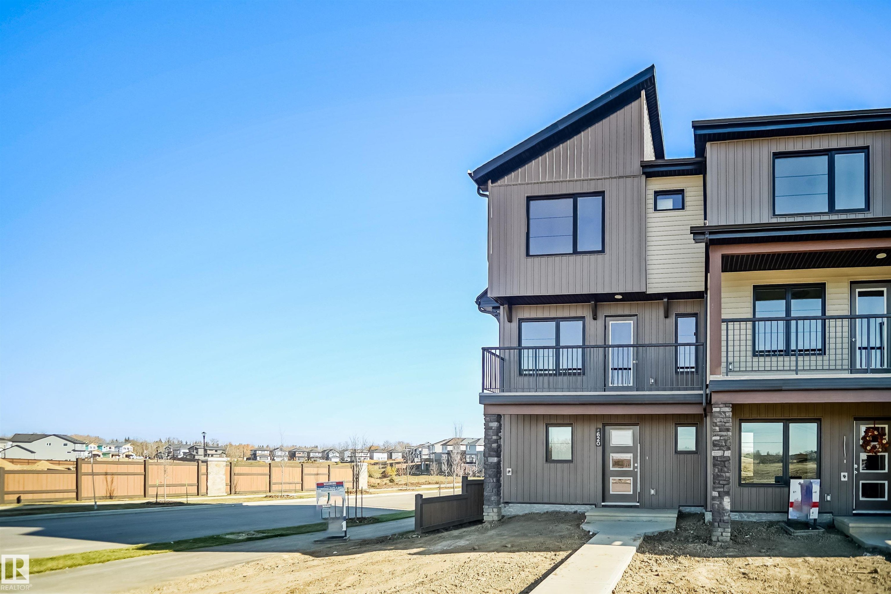 












4189 Kinglet Drive

,
Edmonton,




AB
T5S 0N8

