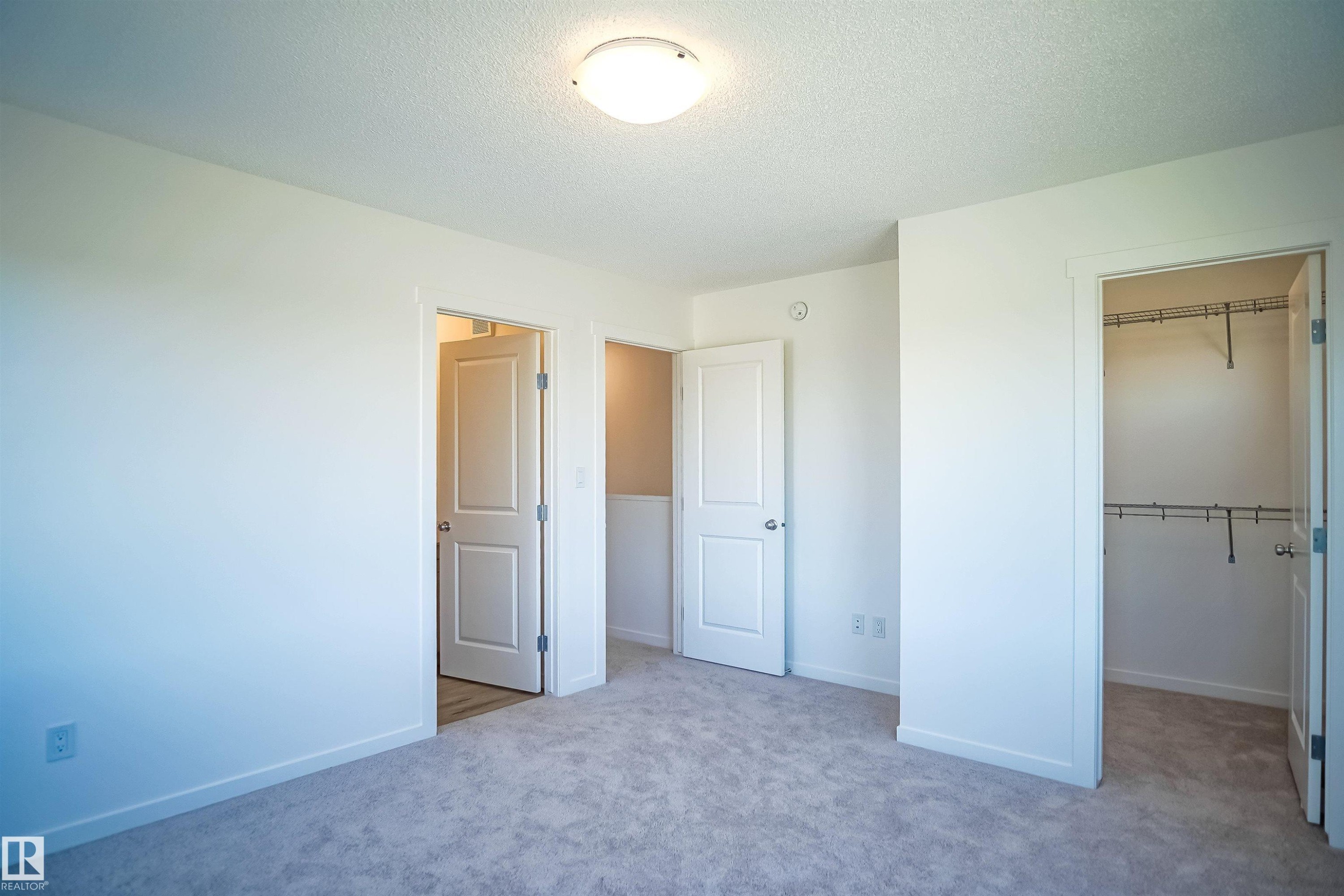 












4189 Kinglet Drive

,
Edmonton,




AB
T5S 0N8

