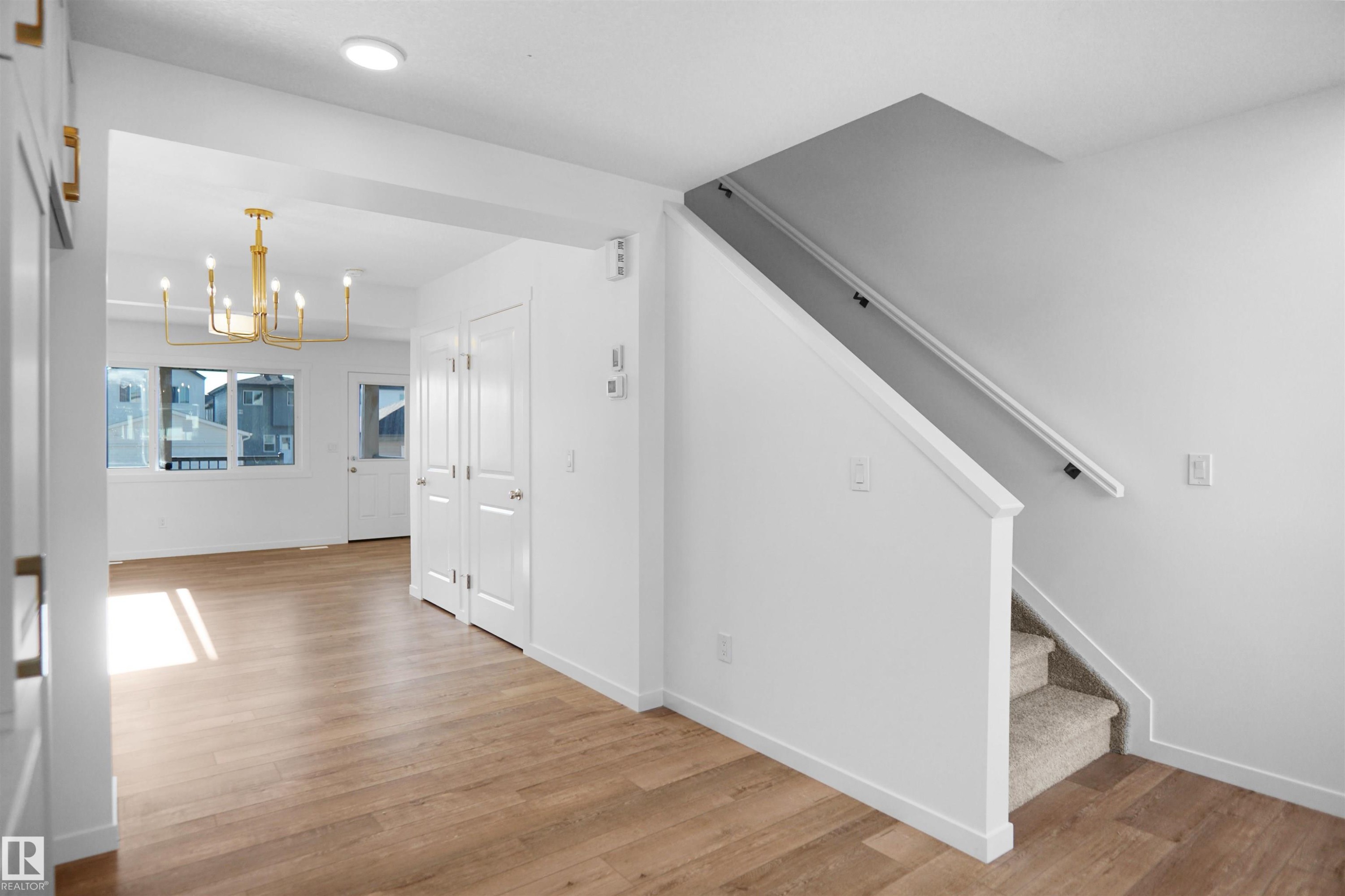 












2107 210 Street

,
Edmonton,




AB
T5S 0T1

