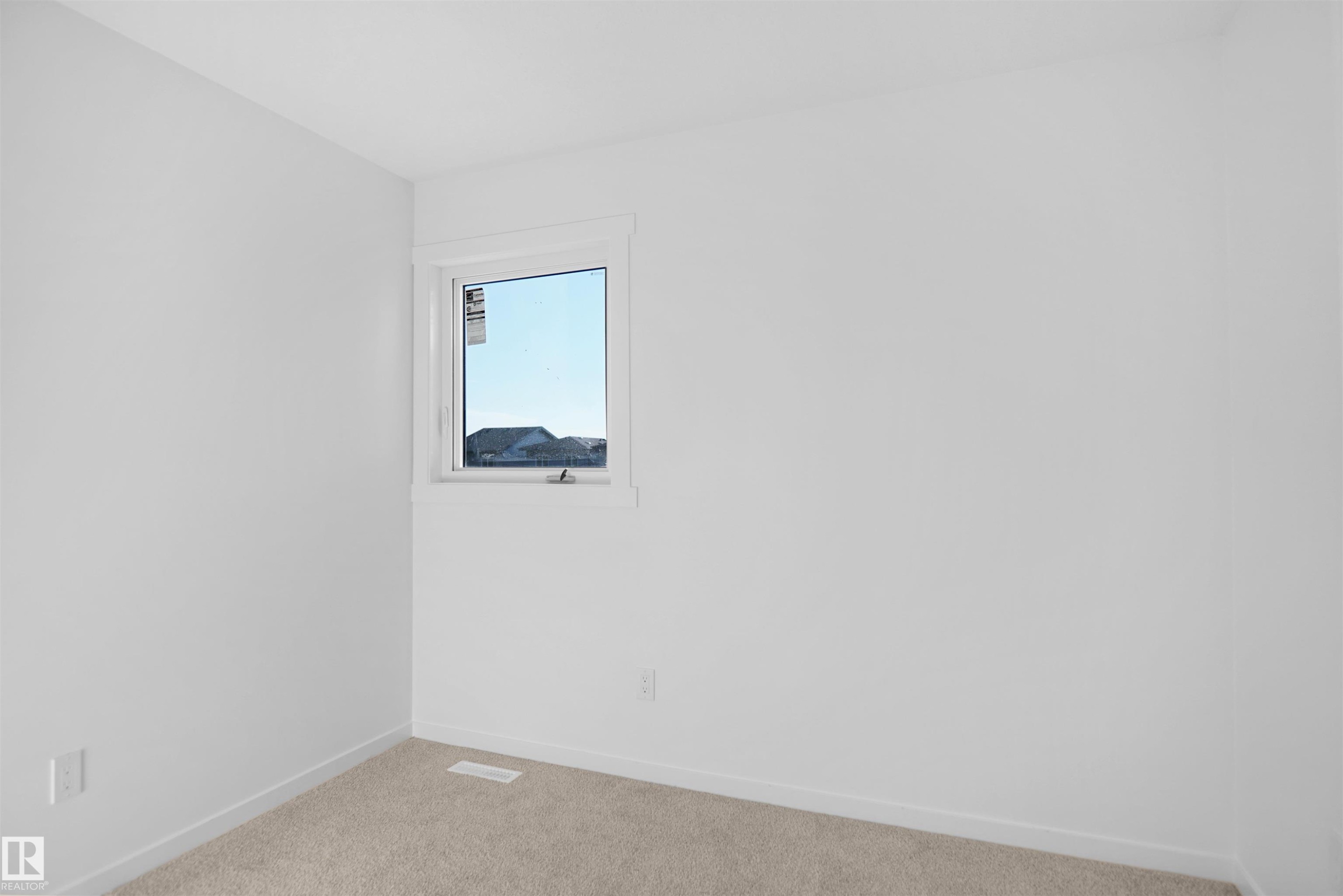 












2107 210 Street

,
Edmonton,




AB
T5S 0T1

