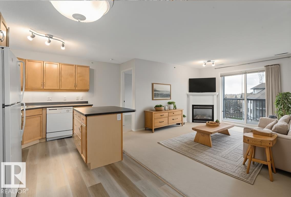 












446 16311 95 Street

,
Edmonton,




AB
T5Z 3Y5

