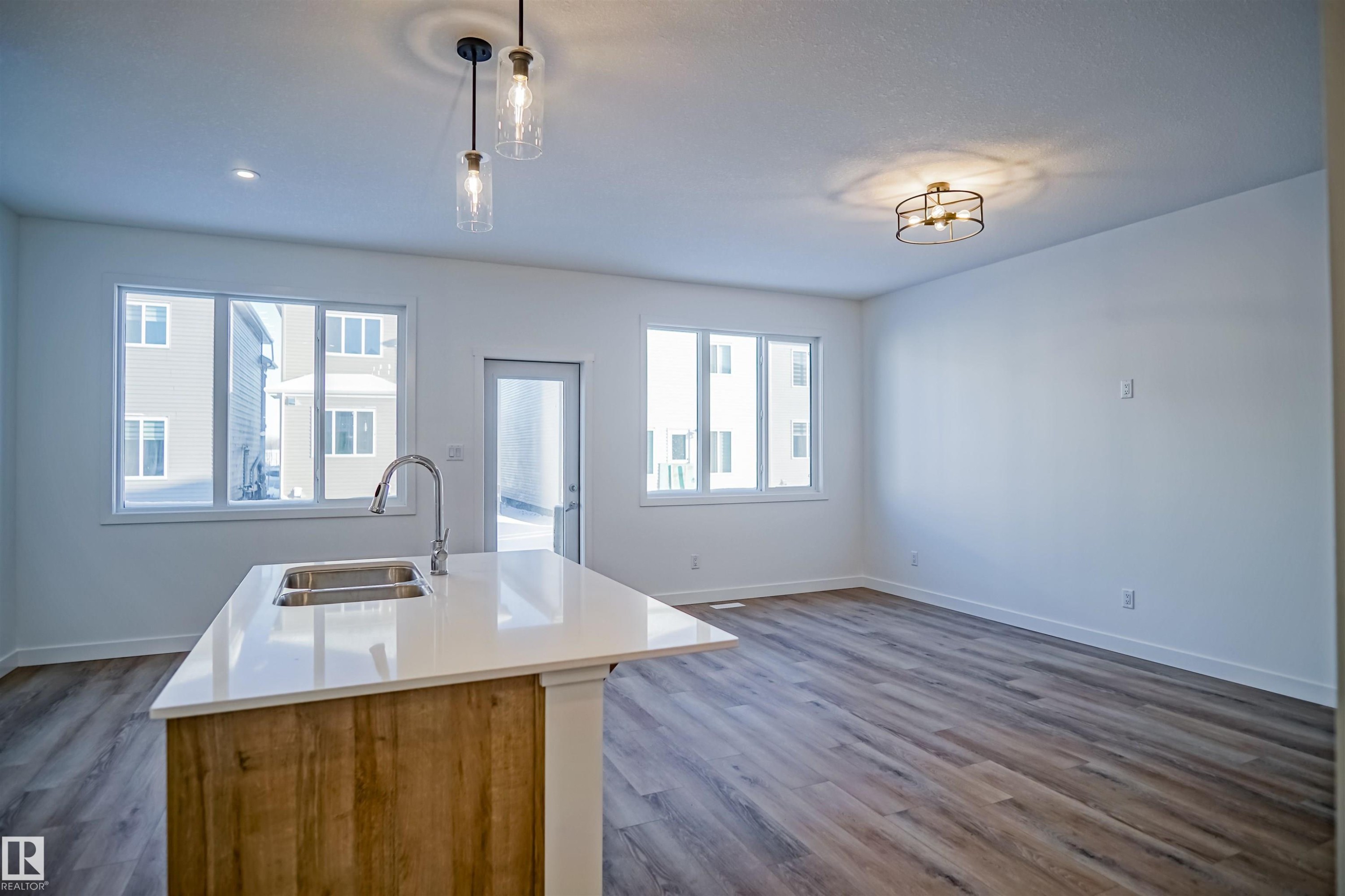 












183 Caledon Crescent

,
Spruce Grove,




AB
T7X 0Y6

