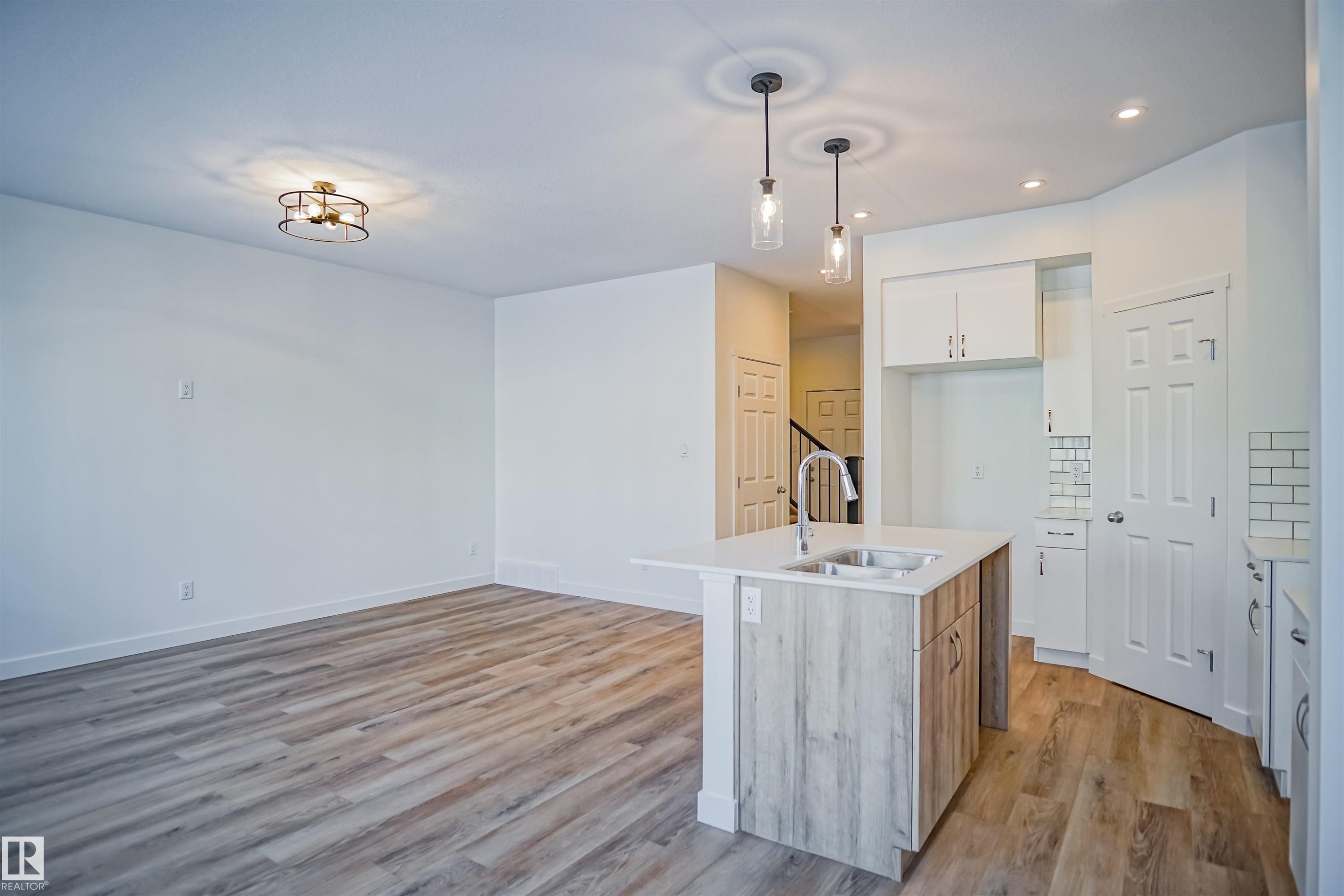 












183 Caledon Crescent

,
Spruce Grove,




AB
T7X 0Y6

