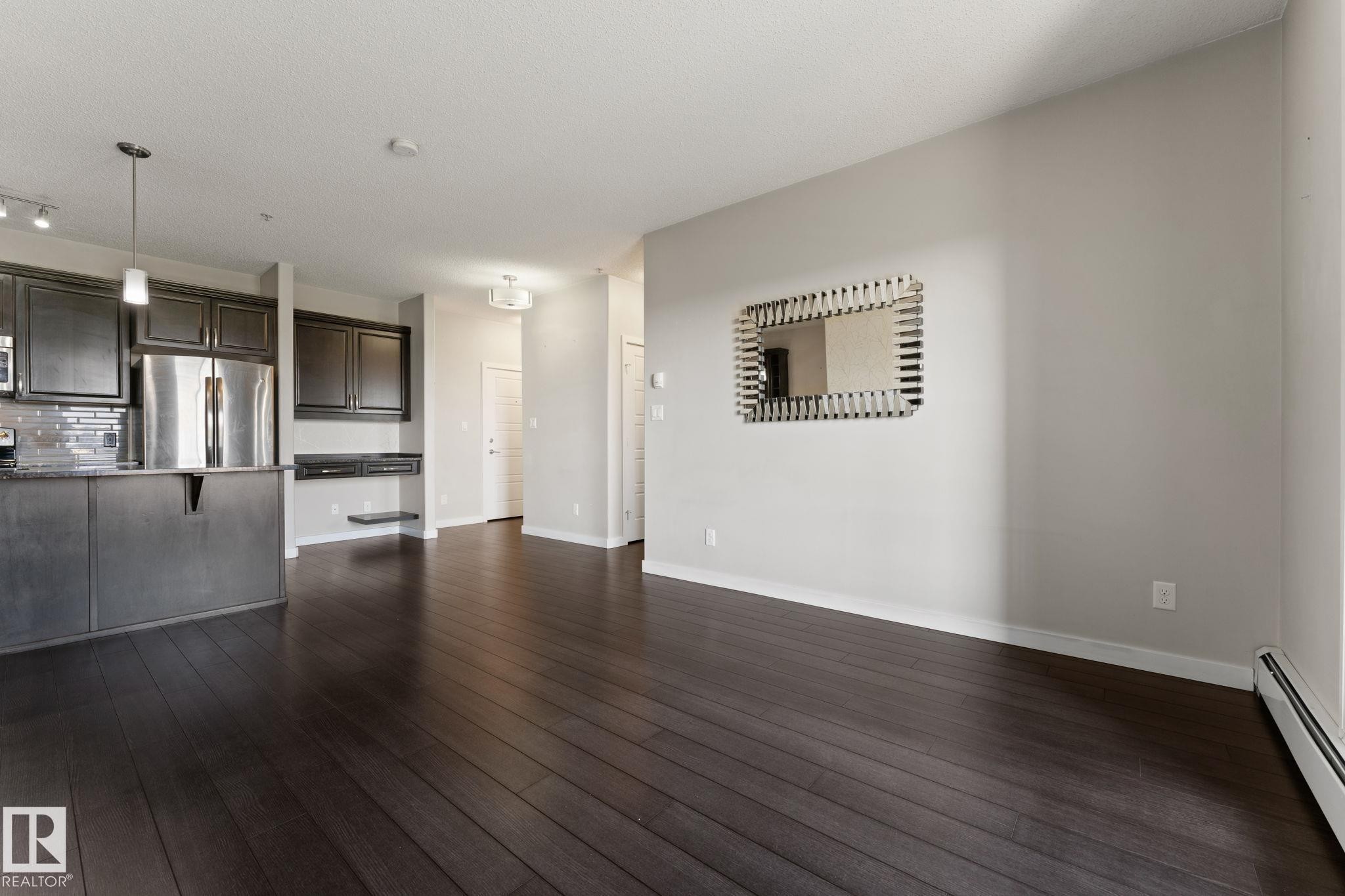 












414 507 ALBANY Way

,
Edmonton,




AB
T6V 0L9

