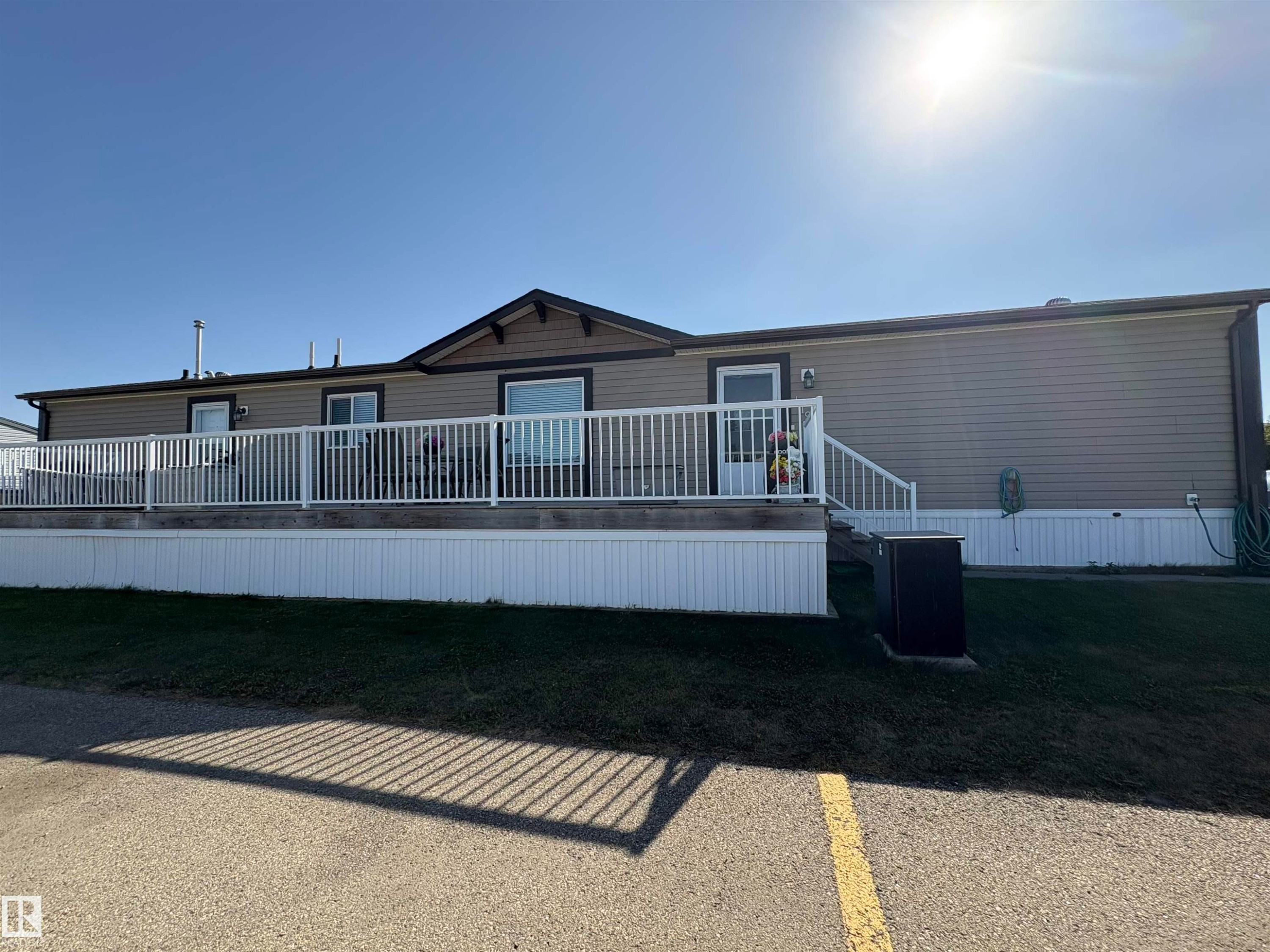 












419 Oak Ridge Crescent

,
Edmonton,




AB
T6P 0B3

