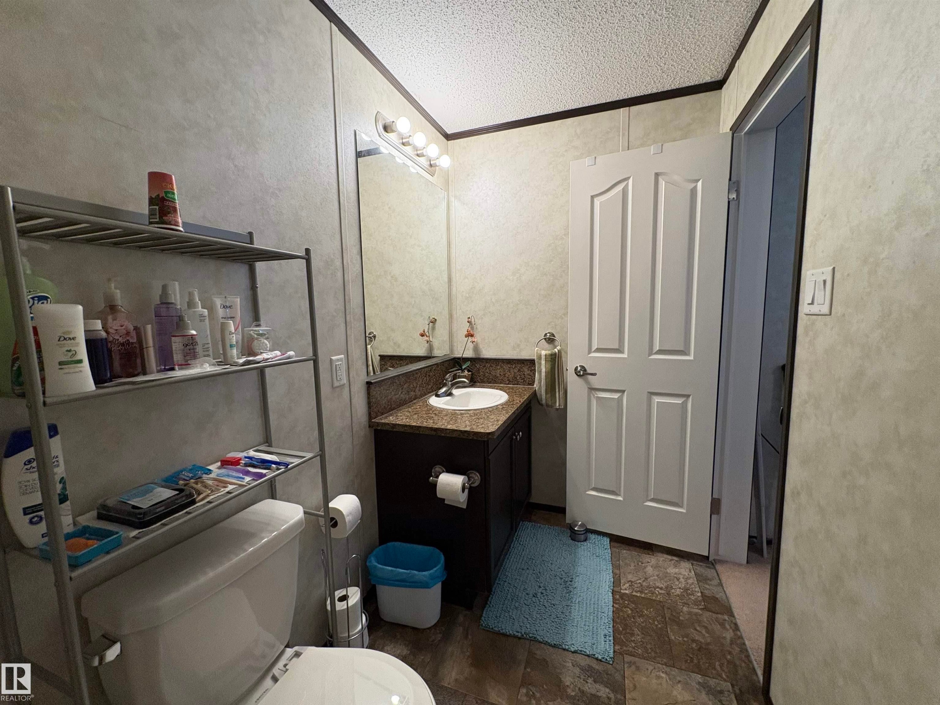 












419 Oak Ridge Crescent

,
Edmonton,




AB
T6P 0B3

