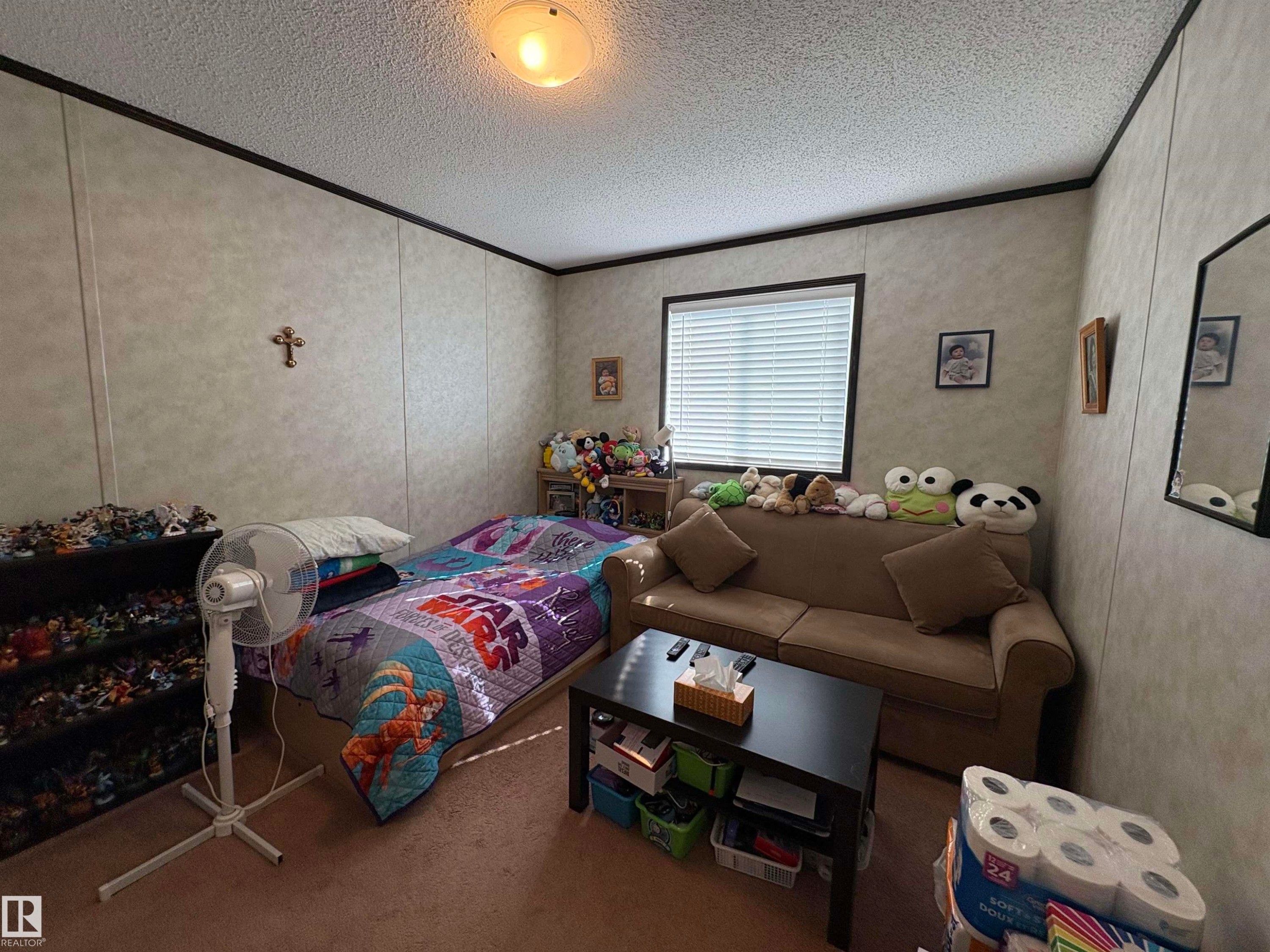 












419 Oak Ridge Crescent

,
Edmonton,




AB
T6P 0B3

