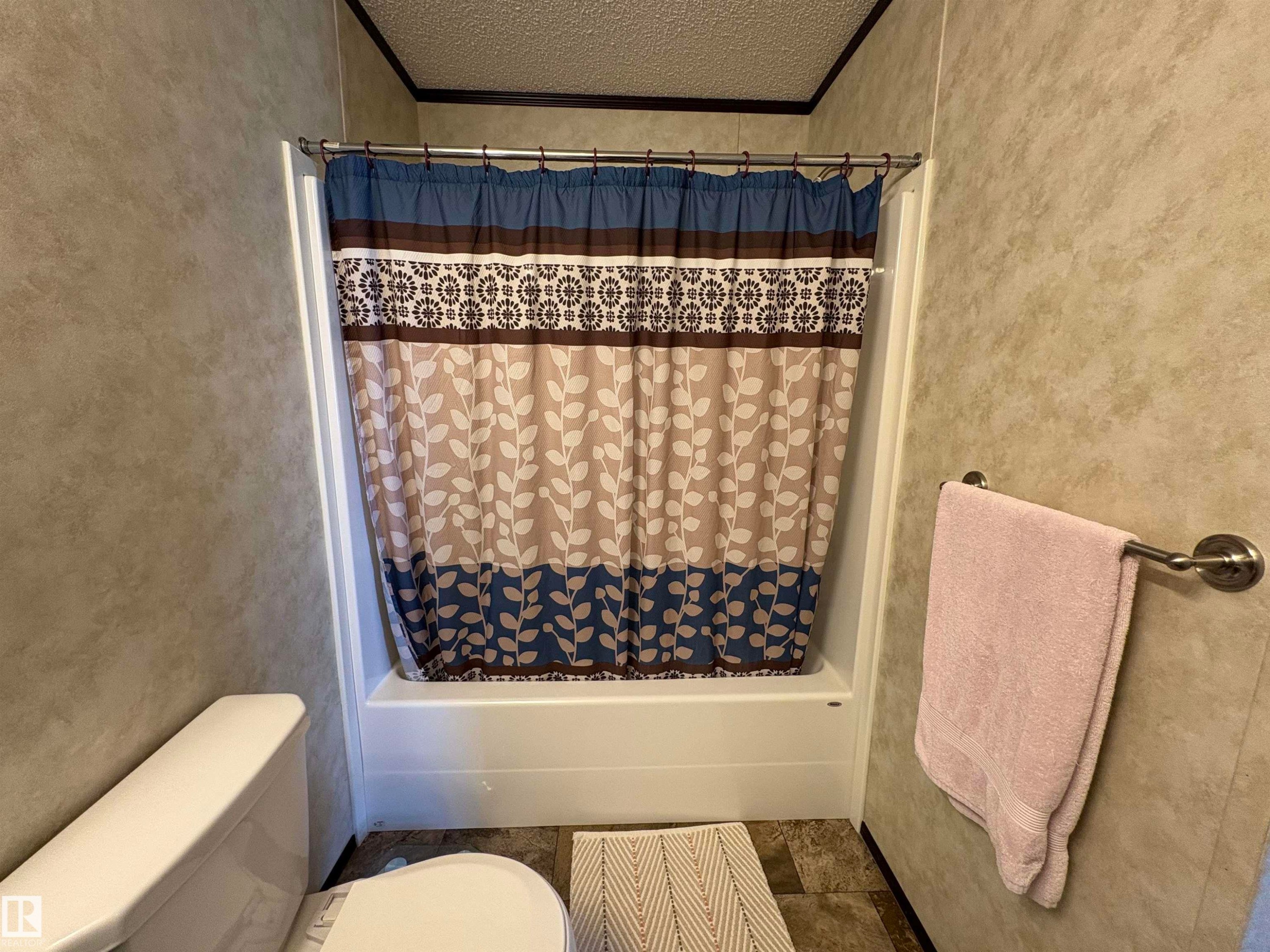 












419 Oak Ridge Crescent

,
Edmonton,




AB
T6P 0B3

