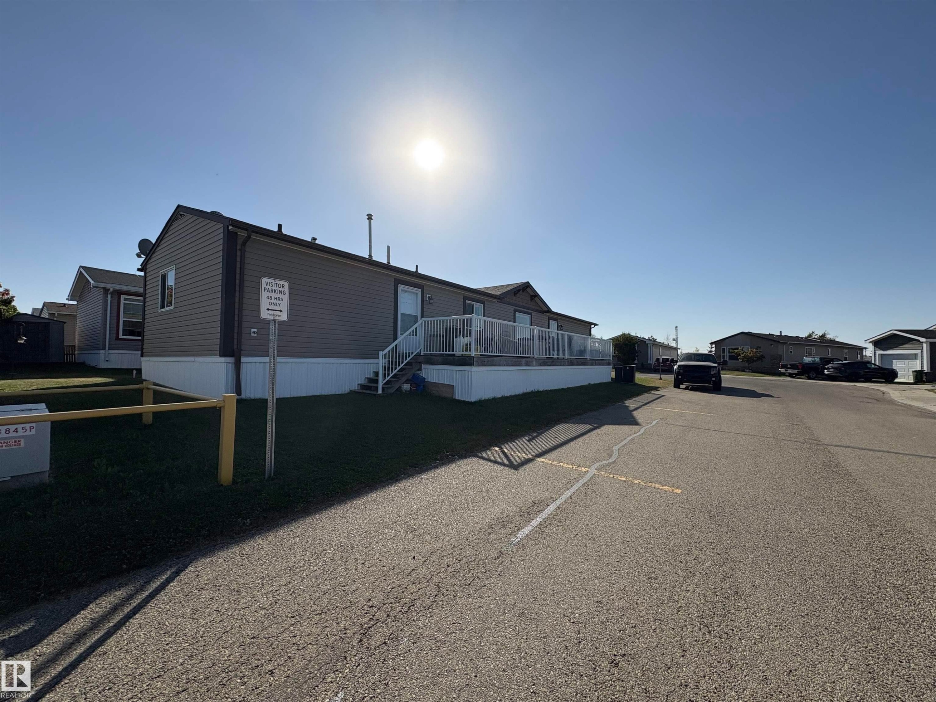 












419 Oak Ridge Crescent

,
Edmonton,




AB
T6P 0B3

