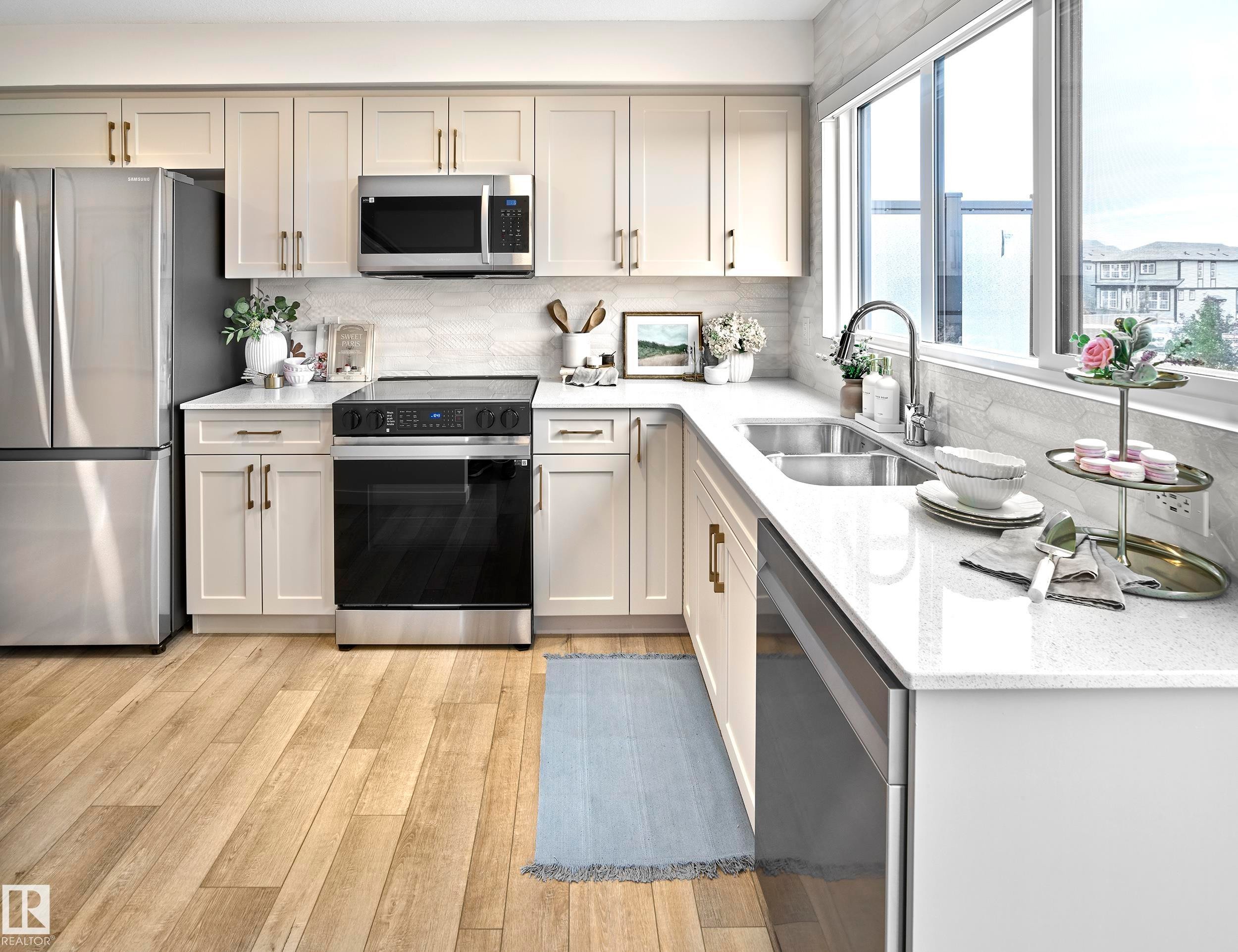 












37 1025 SECORD Promenade

,
Edmonton,




AB
T5T 4A4

