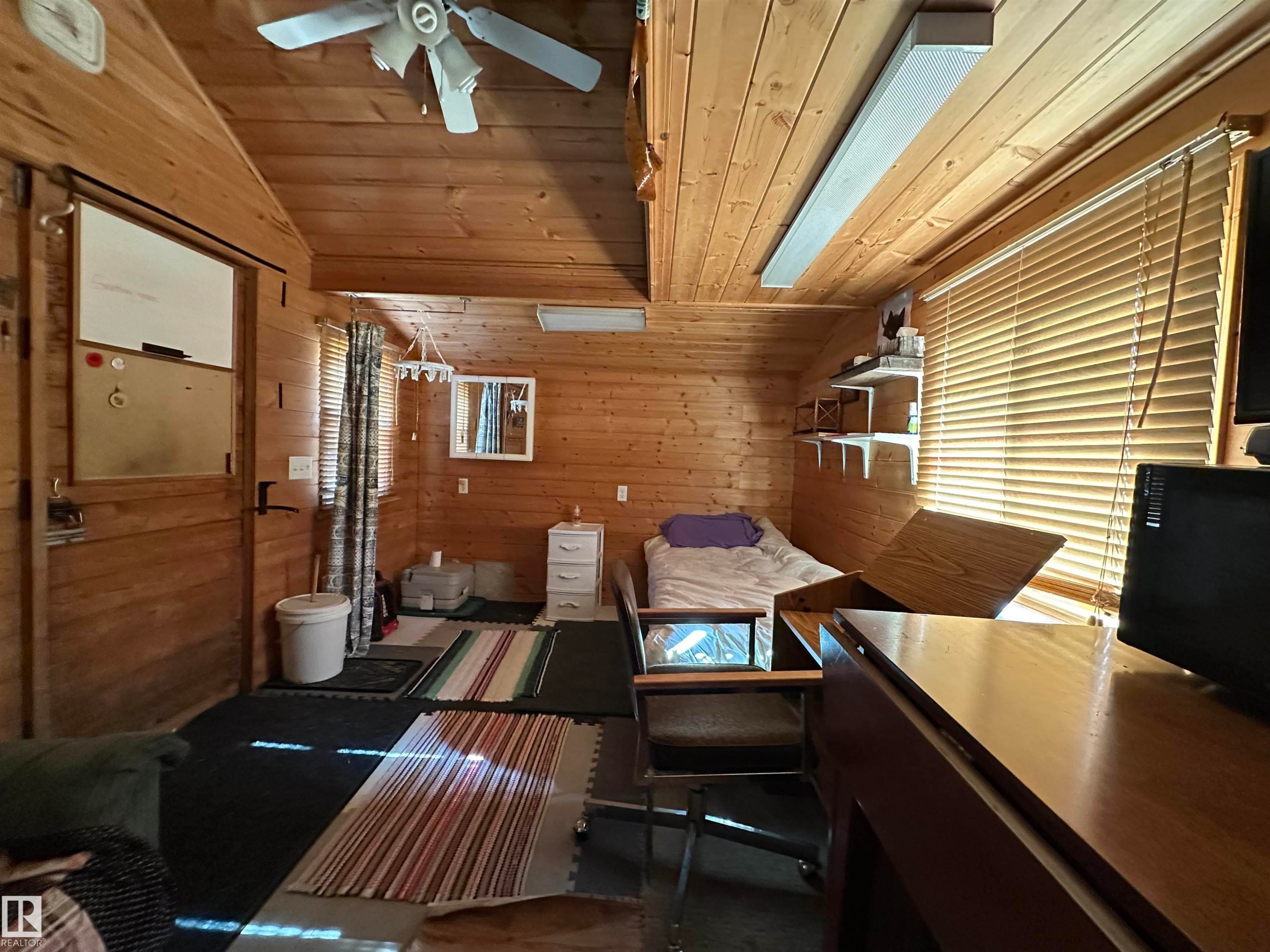 












51101 Range Road 63

,
Rural Parkland County,







AB
T0E 2H0

