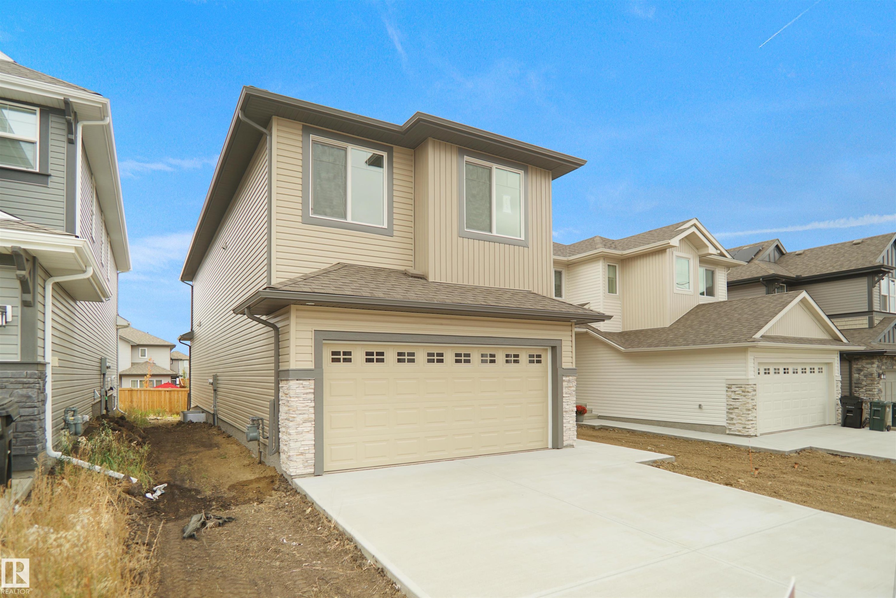 












133 SUNLAND Way

,
Sherwood Park,




AB
T8H 2Y7

