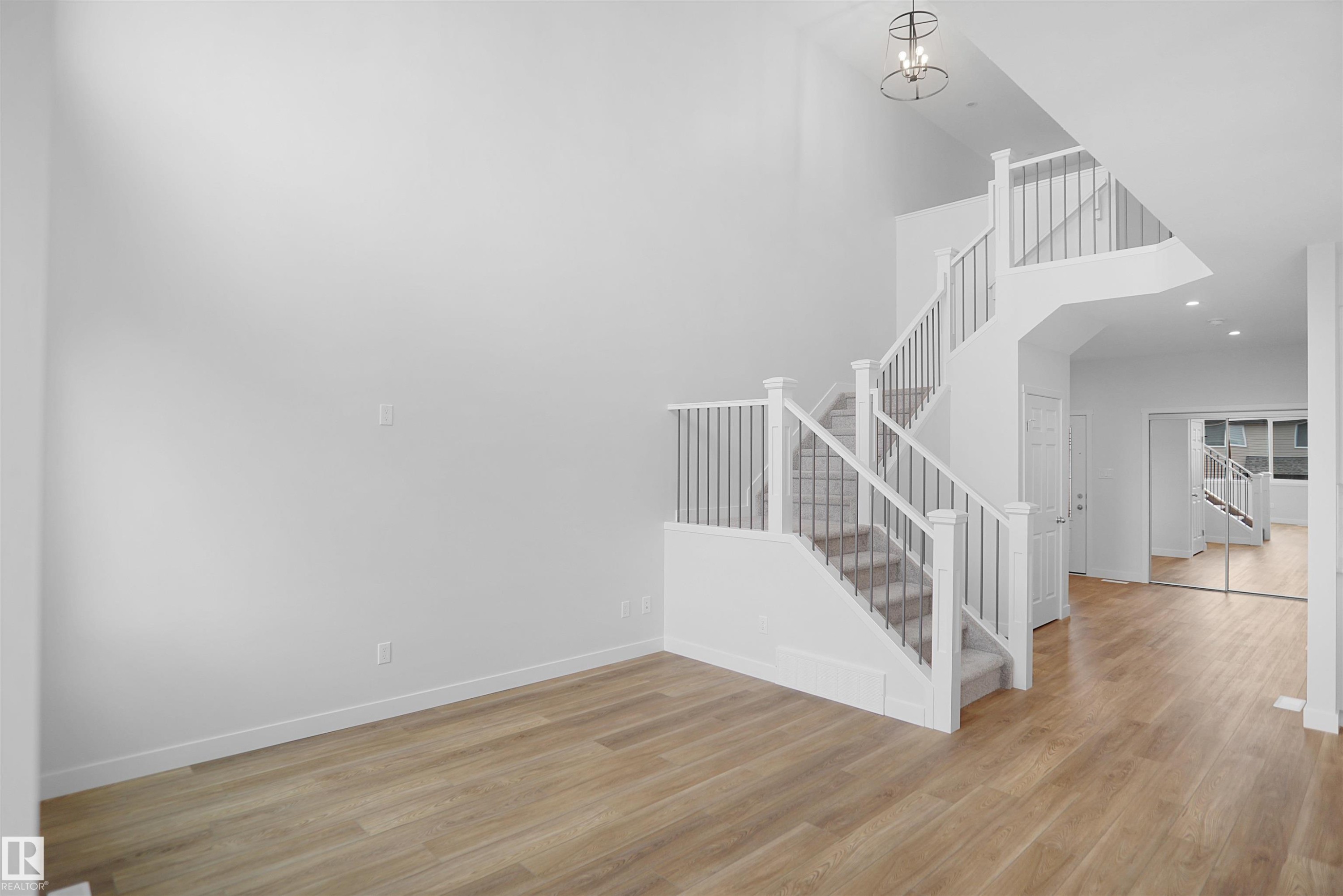 












133 SUNLAND Way

,
Sherwood Park,




AB
T8H 2Y7

