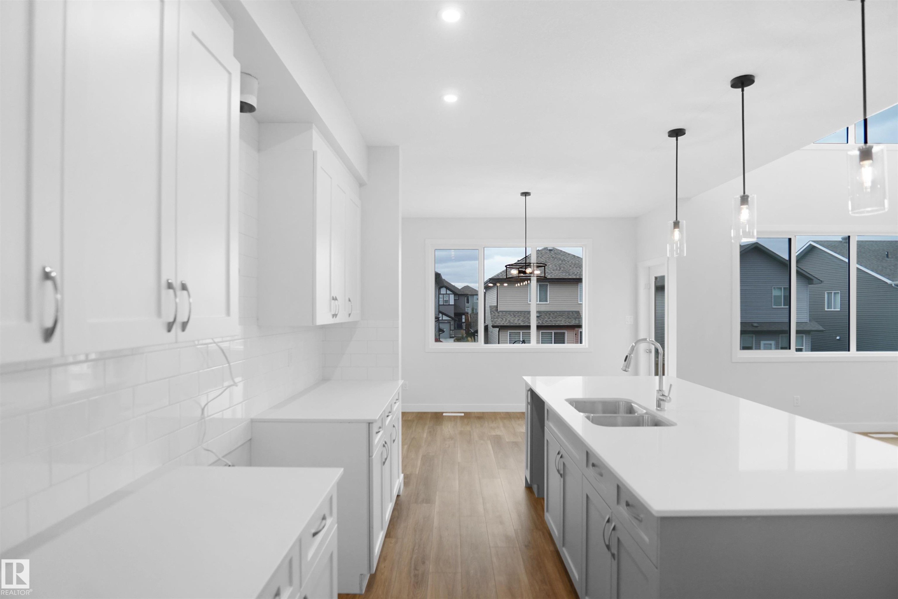 












133 SUNLAND Way

,
Sherwood Park,




AB
T8H 2Y7

