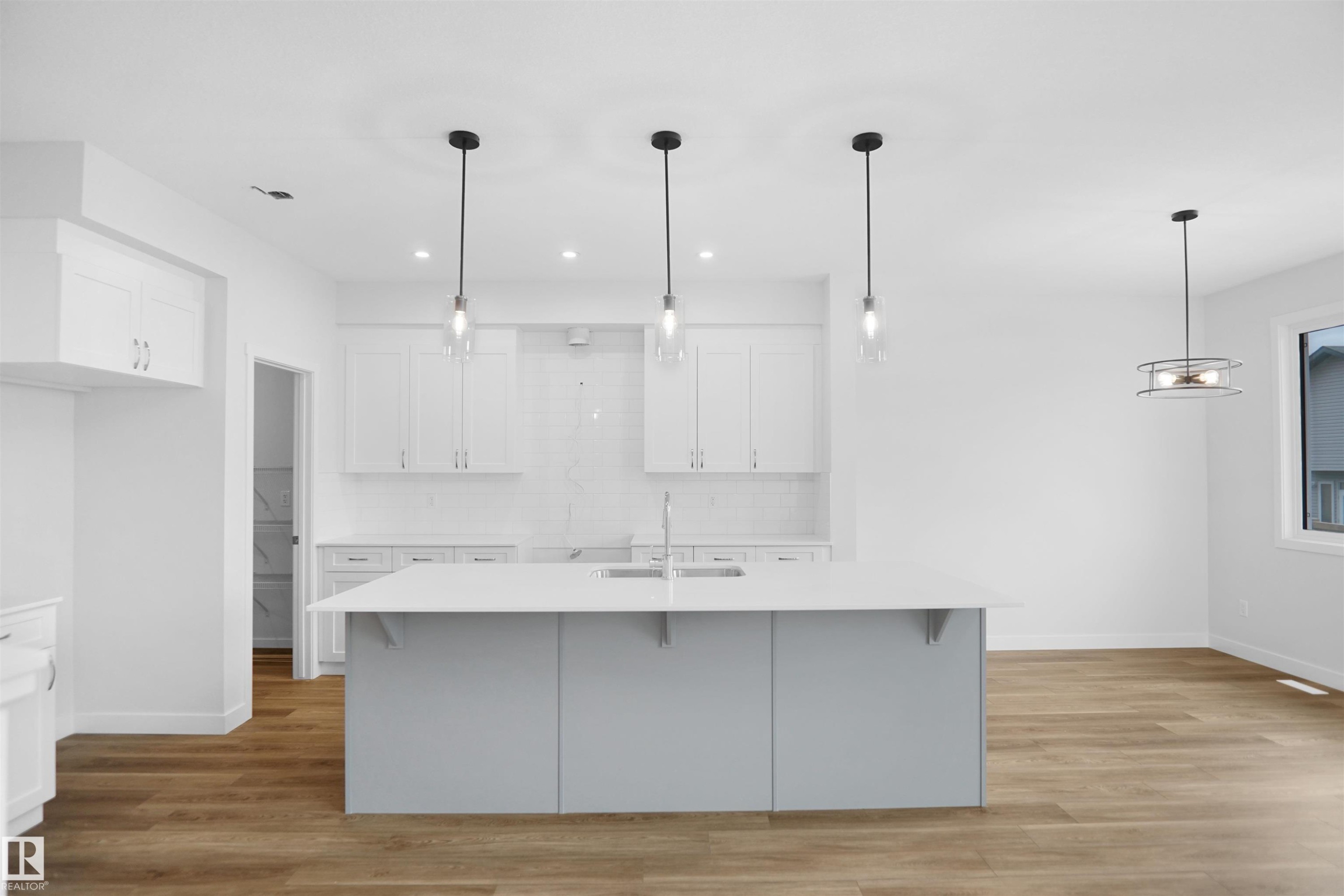 












133 SUNLAND Way

,
Sherwood Park,




AB
T8H 2Y7

