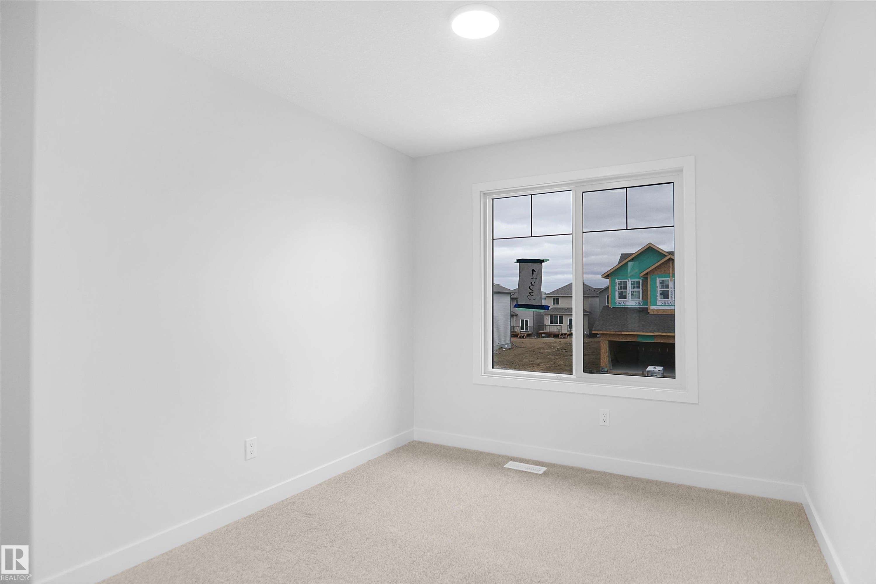 












133 SUNLAND Way

,
Sherwood Park,




AB
T8H 2Y7

