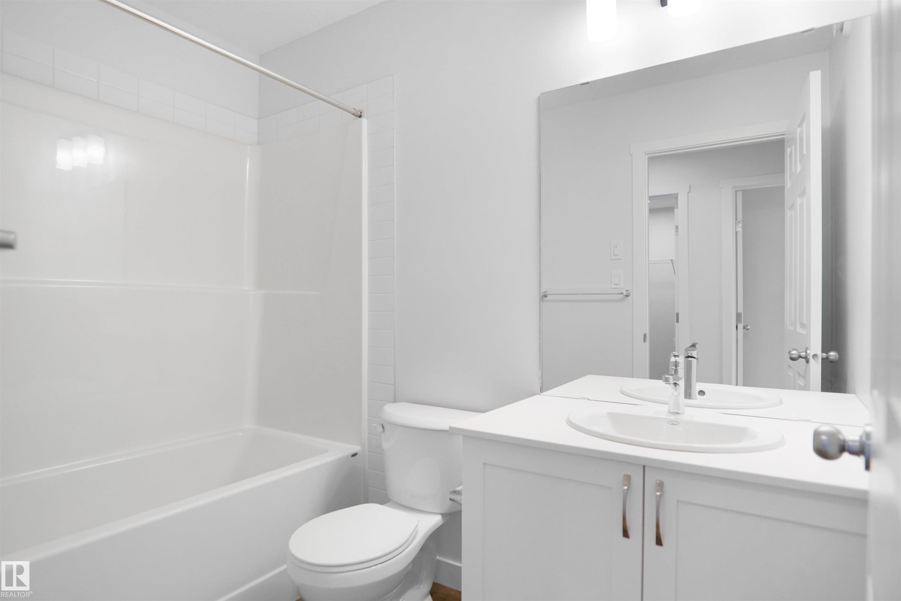 












133 SUNLAND Way

,
Sherwood Park,




AB
T8H 2Y7

