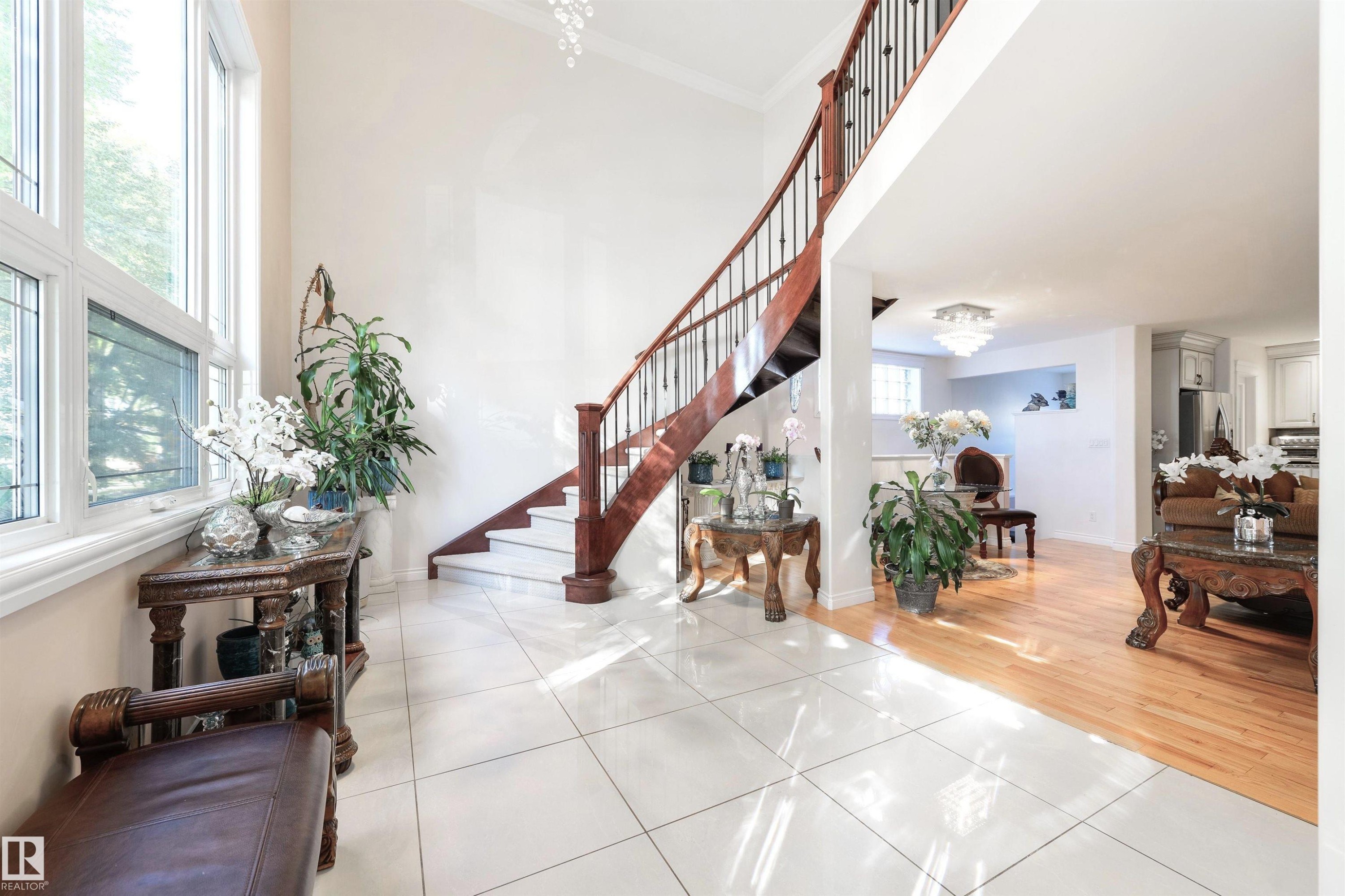 












9720 65 Avenue

,
Edmonton,




AB
T6E 0K6

