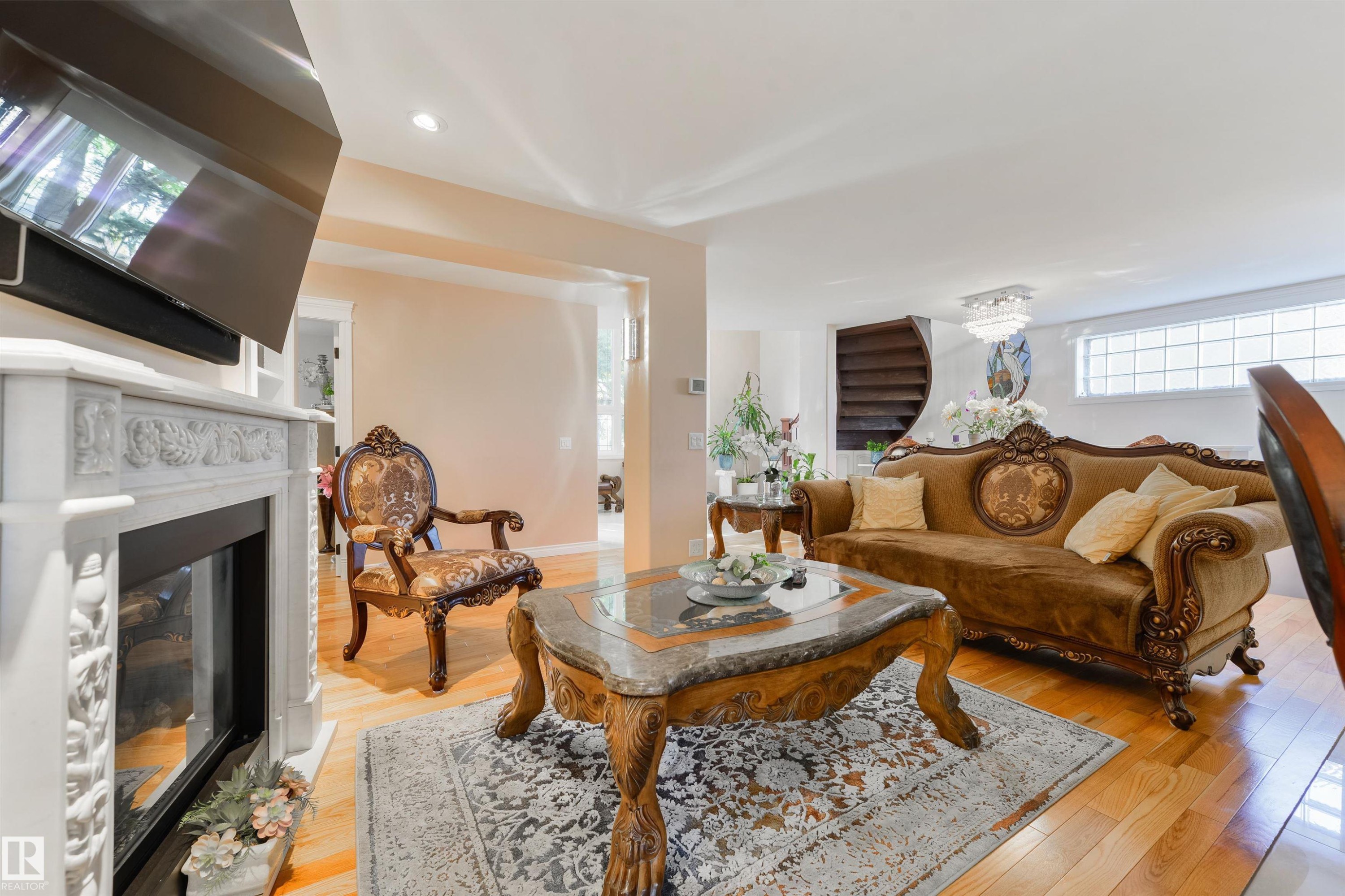 












9720 65 Avenue

,
Edmonton,




AB
T6E 0K6

