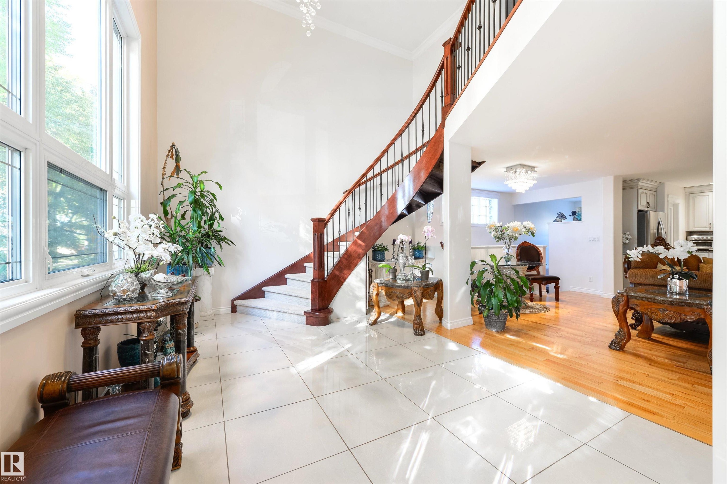 












9720 65 Avenue

,
Edmonton,




AB
T6E 0K6

