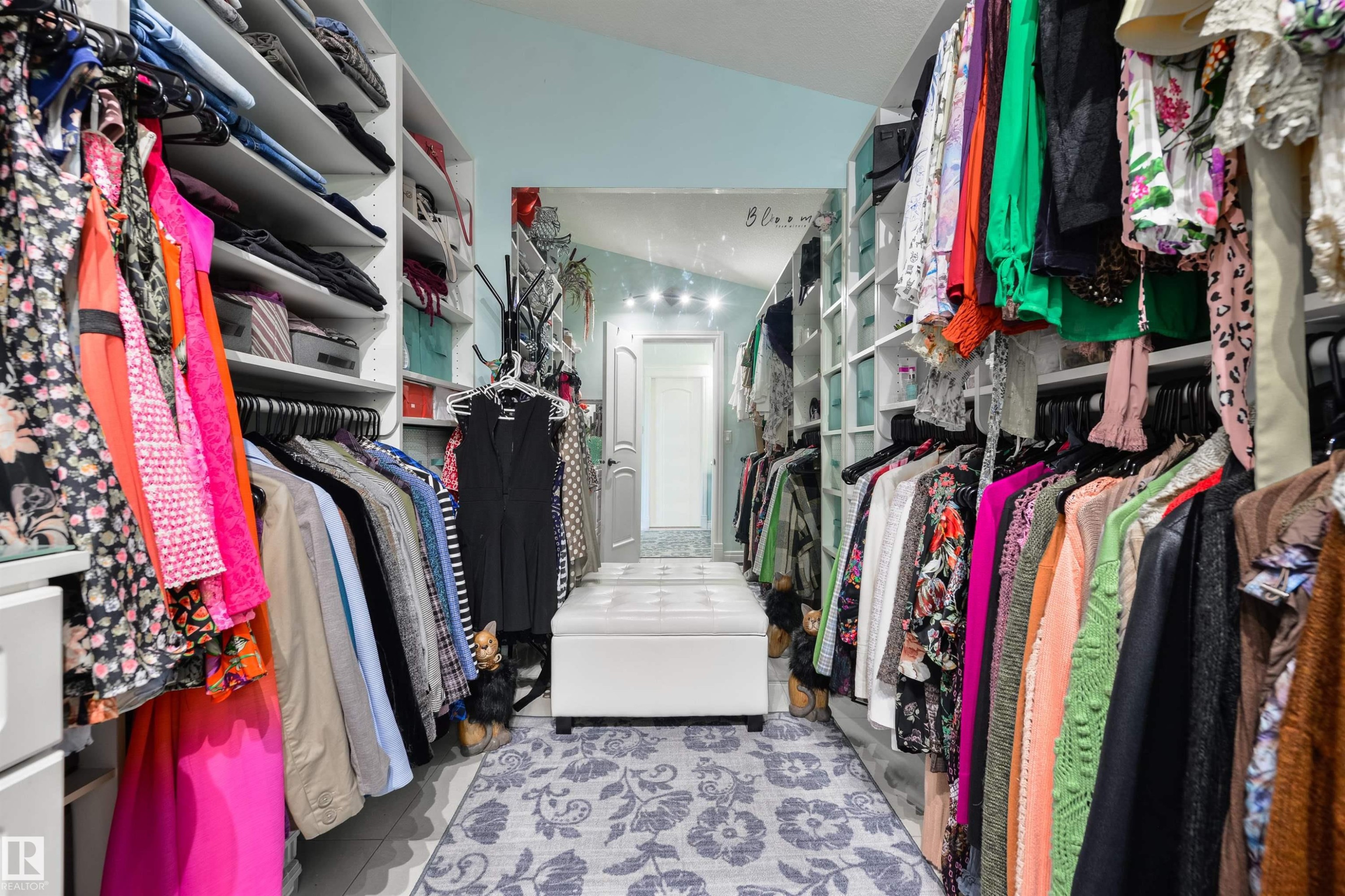 












9720 65 Avenue

,
Edmonton,




AB
T6E 0K6

