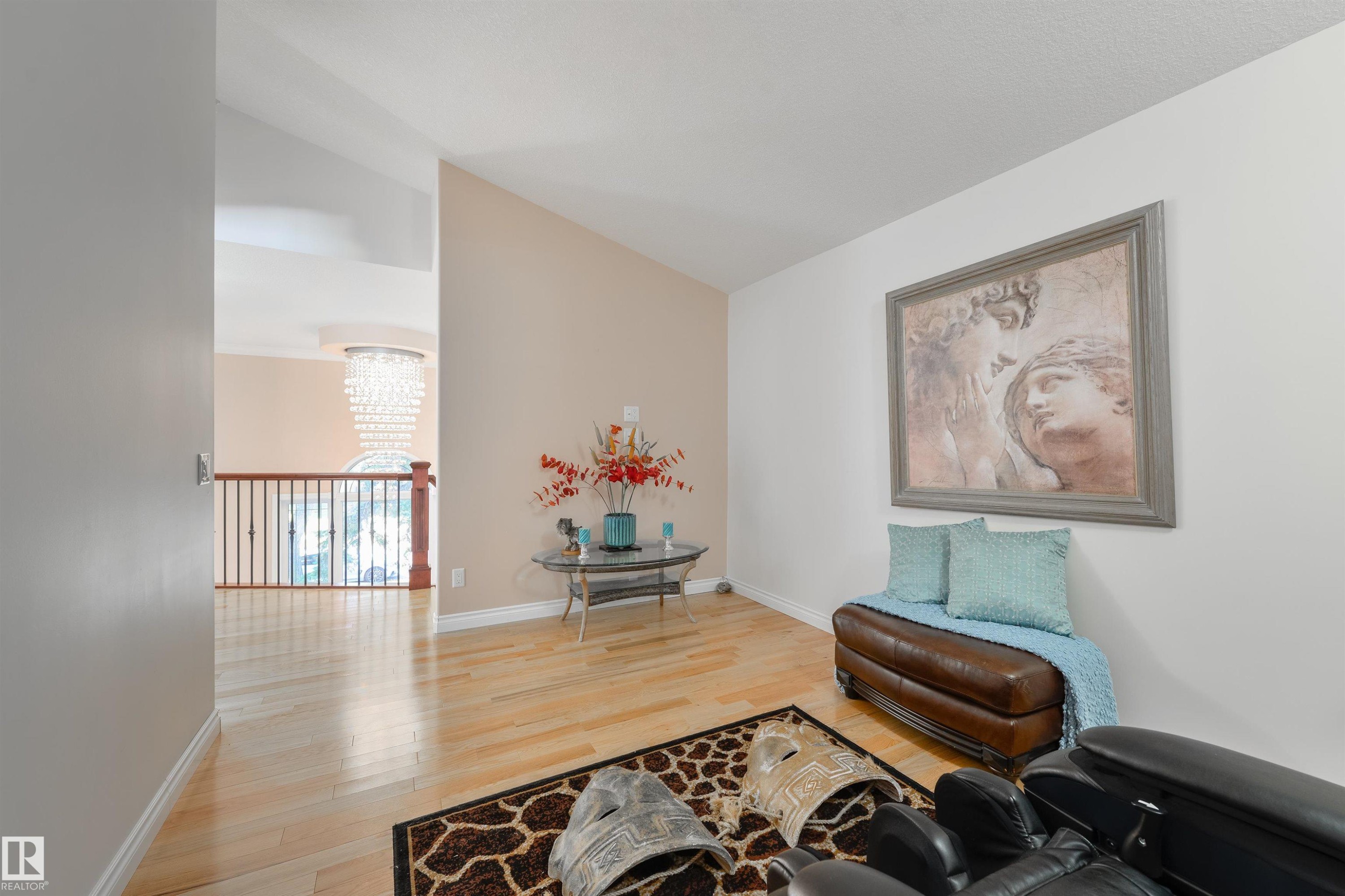 












9720 65 Avenue

,
Edmonton,




AB
T6E 0K6

