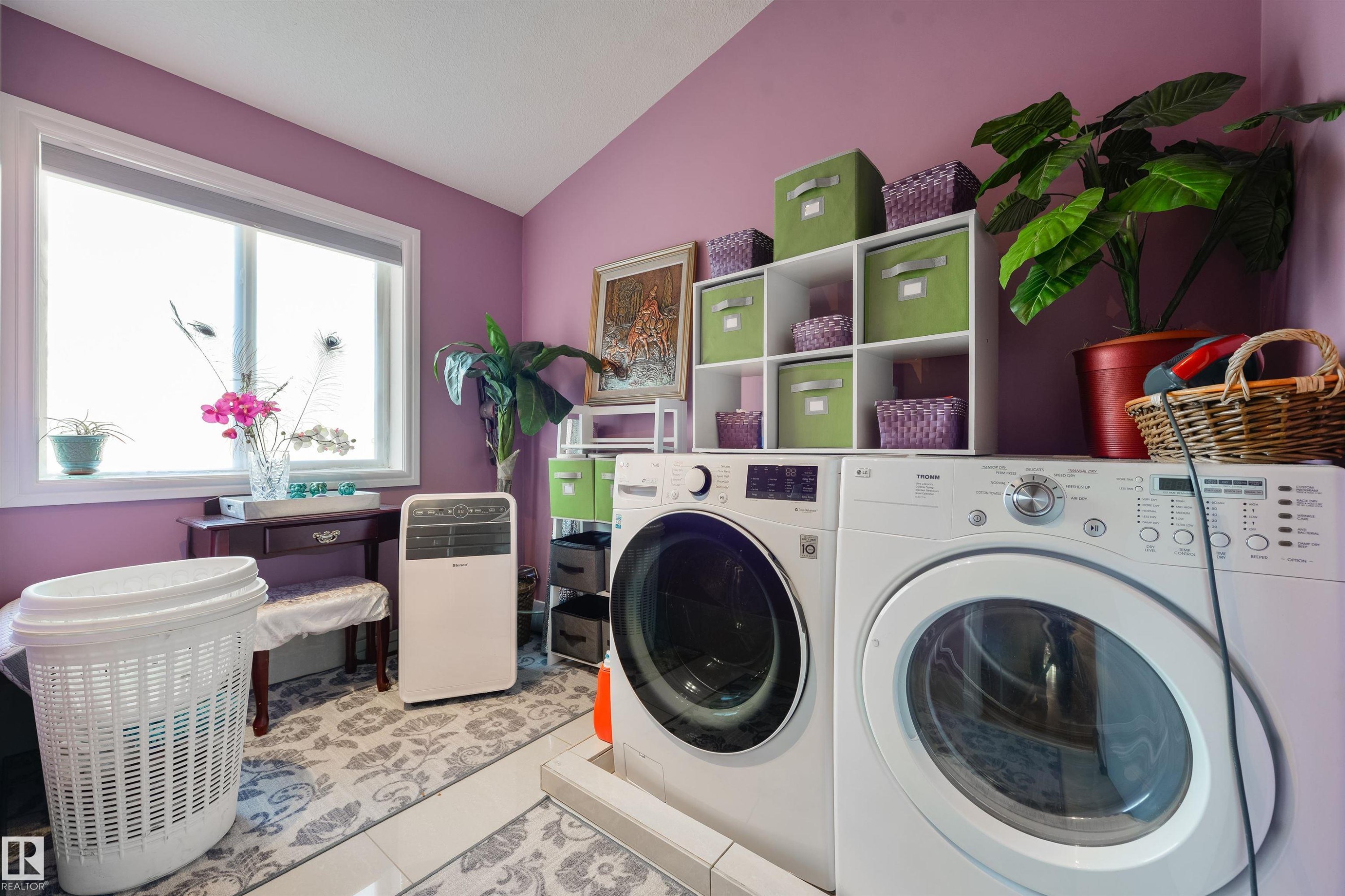 












9720 65 Avenue

,
Edmonton,




AB
T6E 0K6

