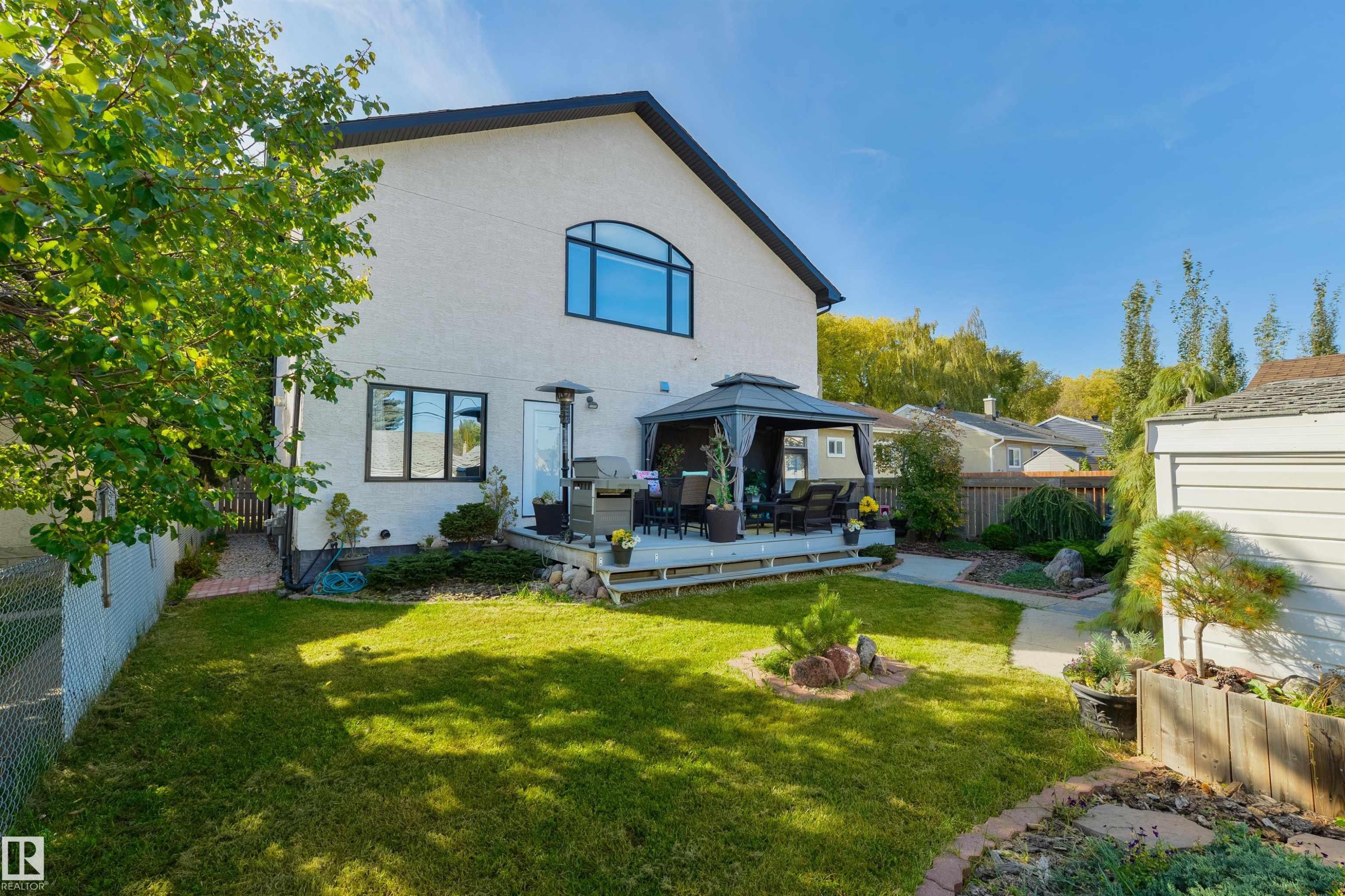 












9720 65 Avenue

,
Edmonton,




AB
T6E 0K6

