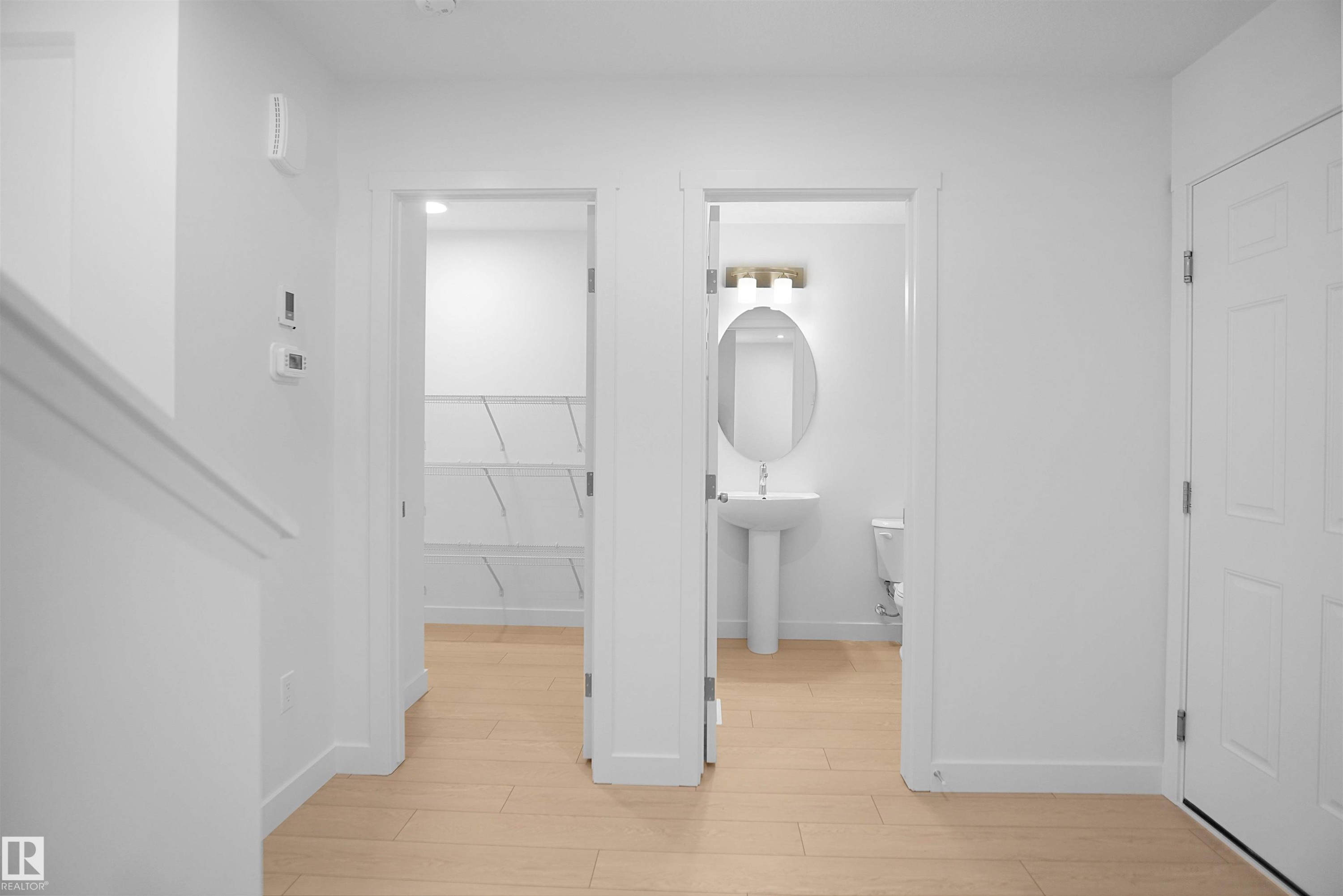 












99 Ficus Way

,
Fort Saskatchewan,




AB
T8L 0Z6

