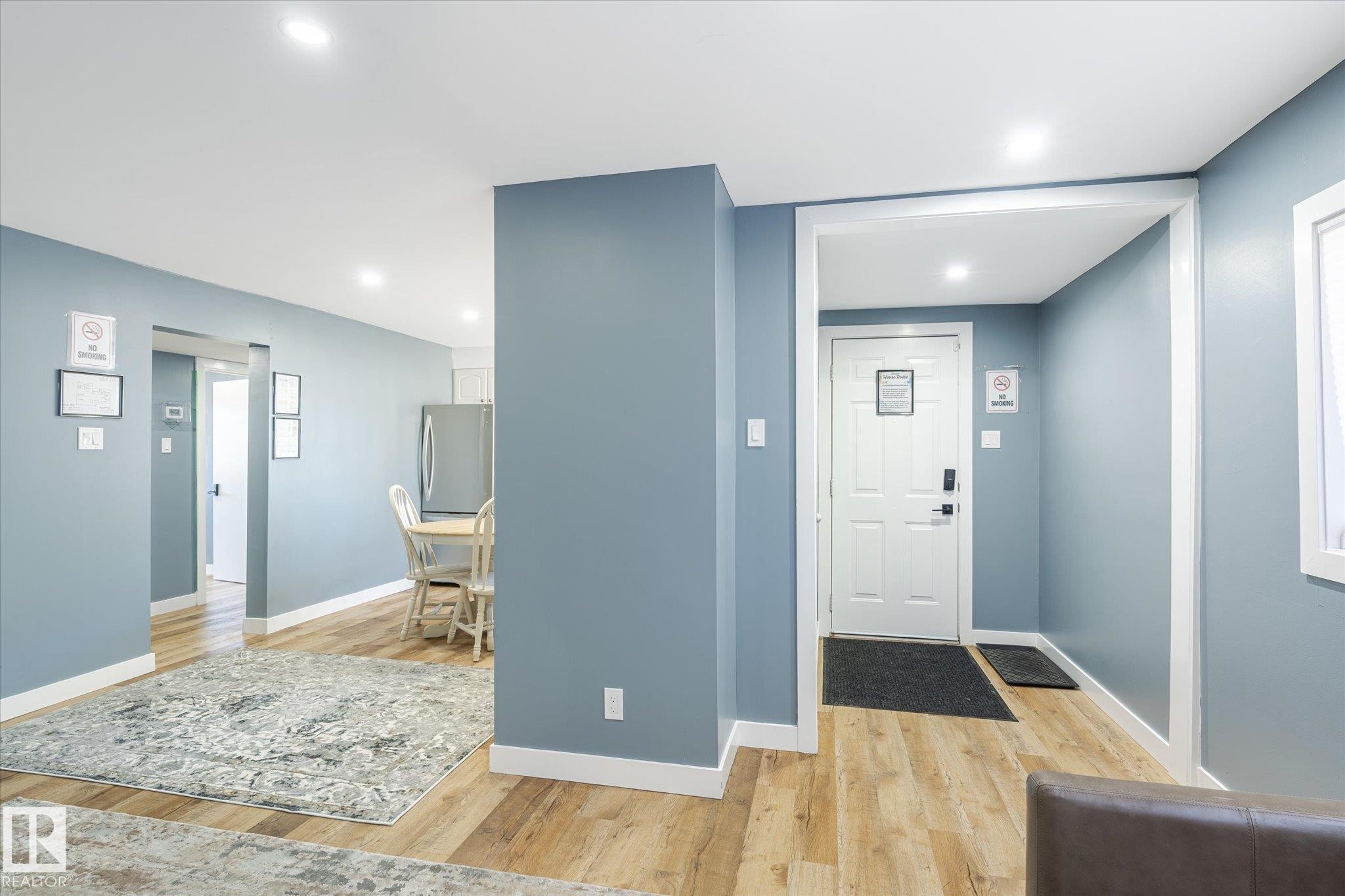 












12707 92 Street

,
Edmonton,




AB
T5E 3R3

