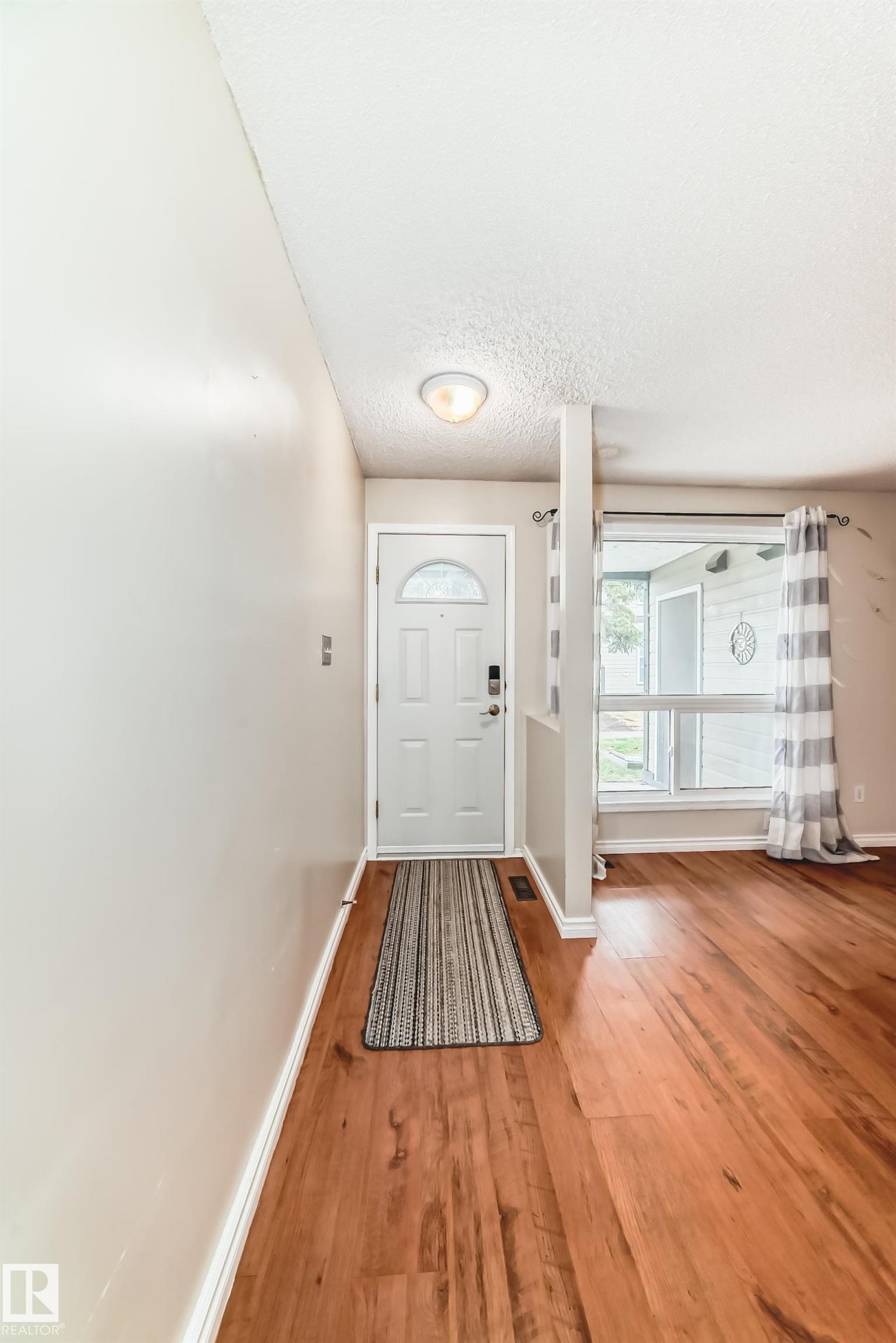 












1126 SADDLEBACK Road

,
Edmonton,




AB
T6J 4Z4

