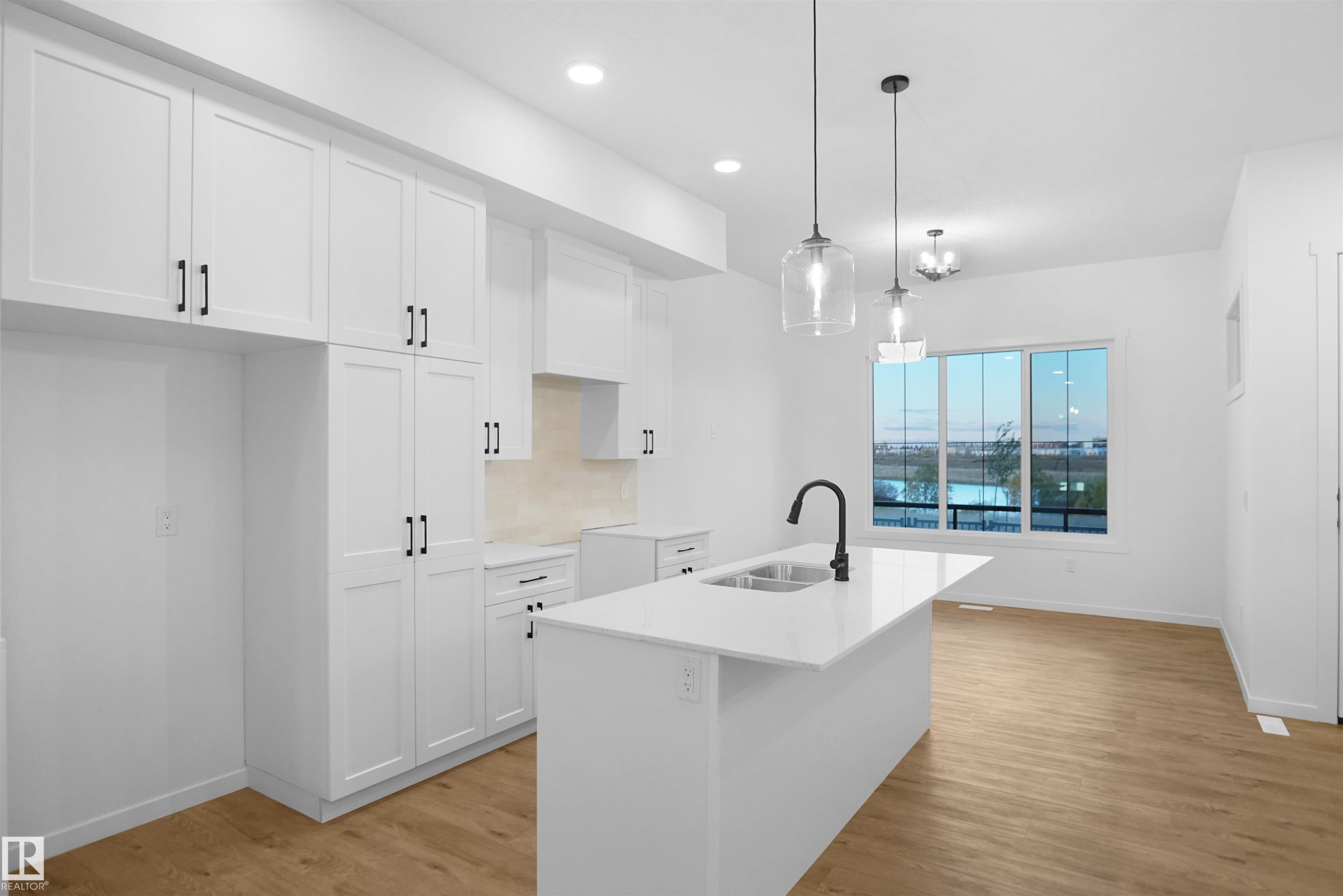 












7507 OBSERVER Lane

,
Edmonton,




AB
T5G 2S5

