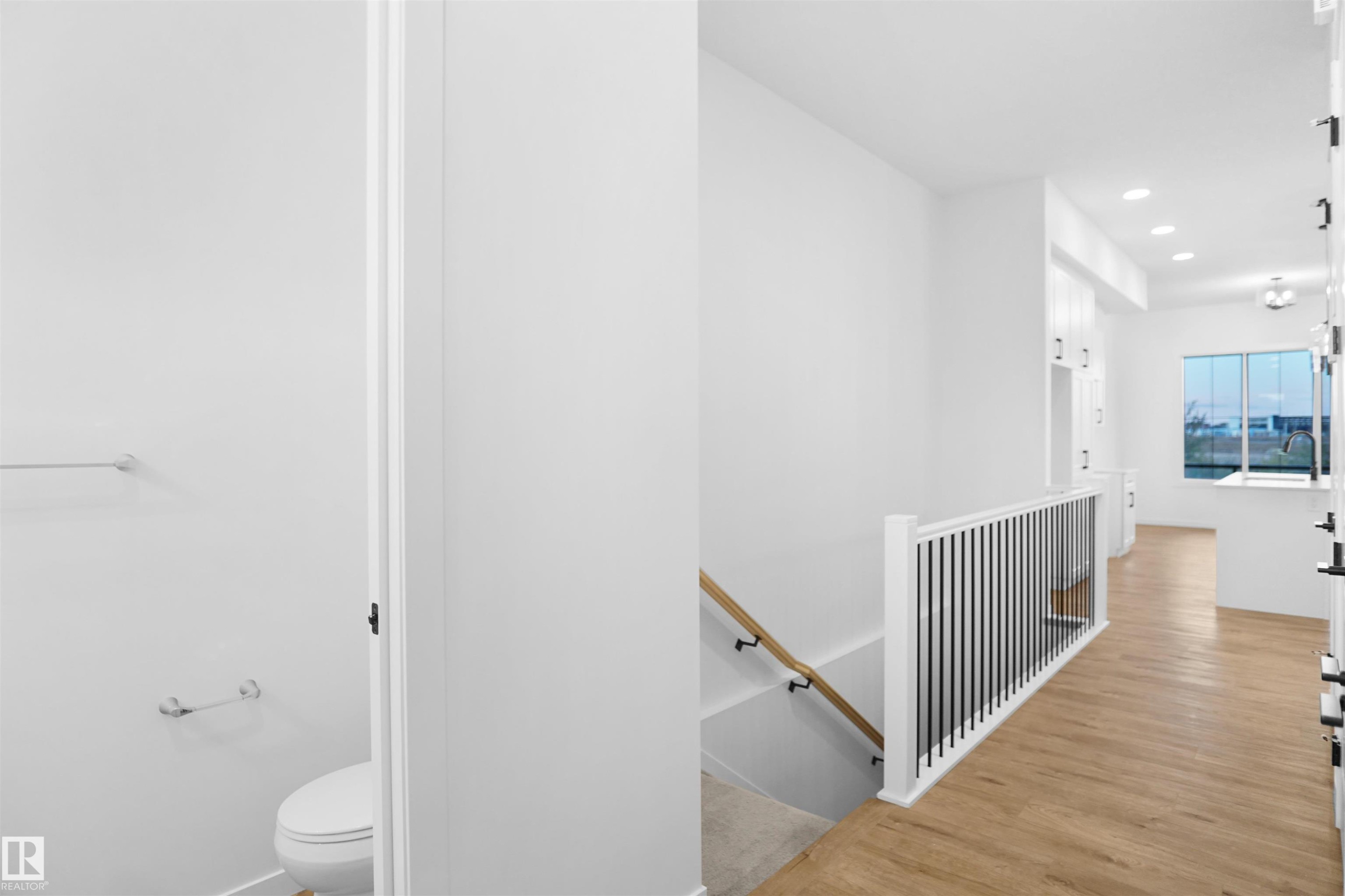 












7507 OBSERVER Lane

,
Edmonton,




AB
T5G 2S5

