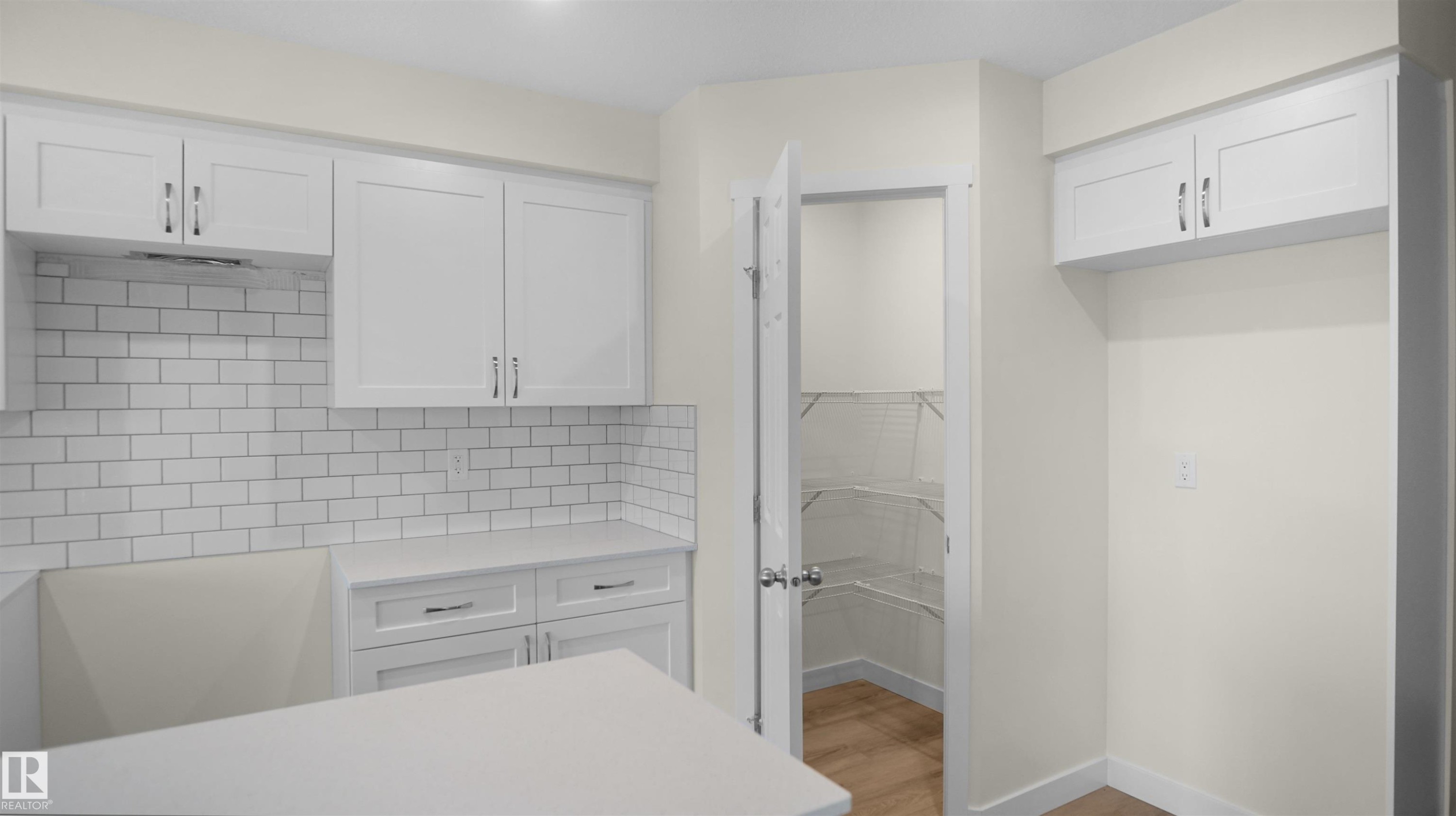 












18830 29 Avenue

,
Edmonton,




AB
T6M 3C3

