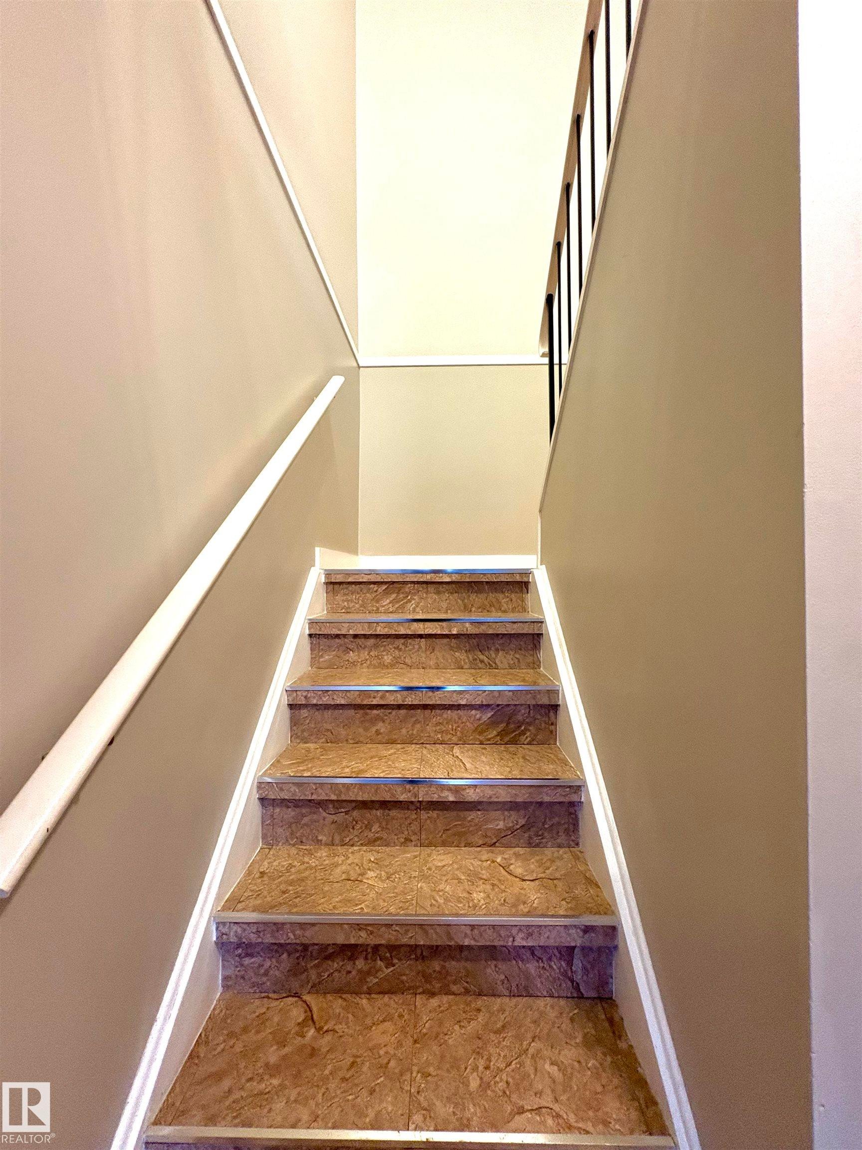 












170 LONDONDERRY SQUARE Square

,
Edmonton,




AB
T5C 3C4

