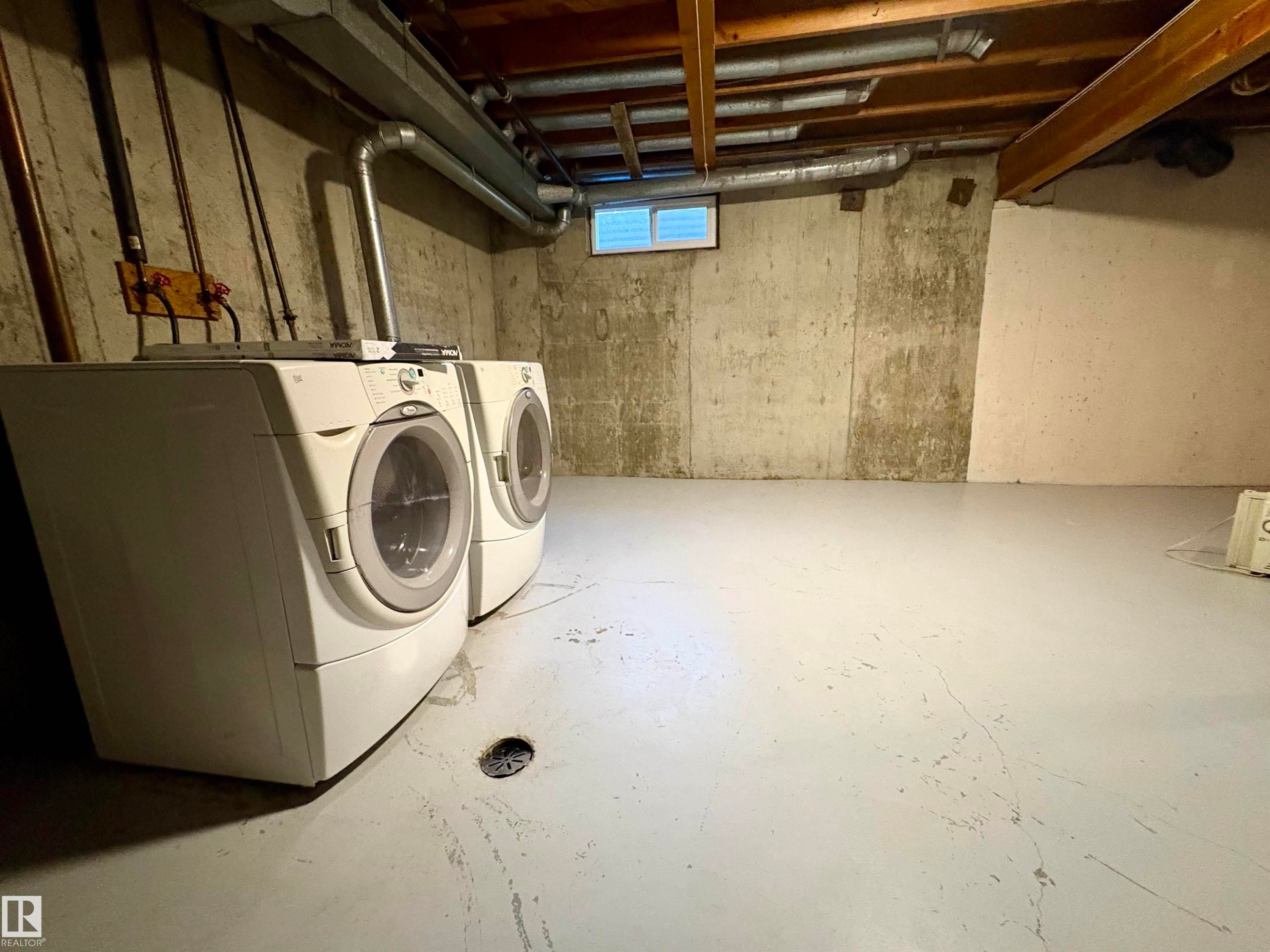 












170 LONDONDERRY SQUARE Square

,
Edmonton,




AB
T5C 3C4

