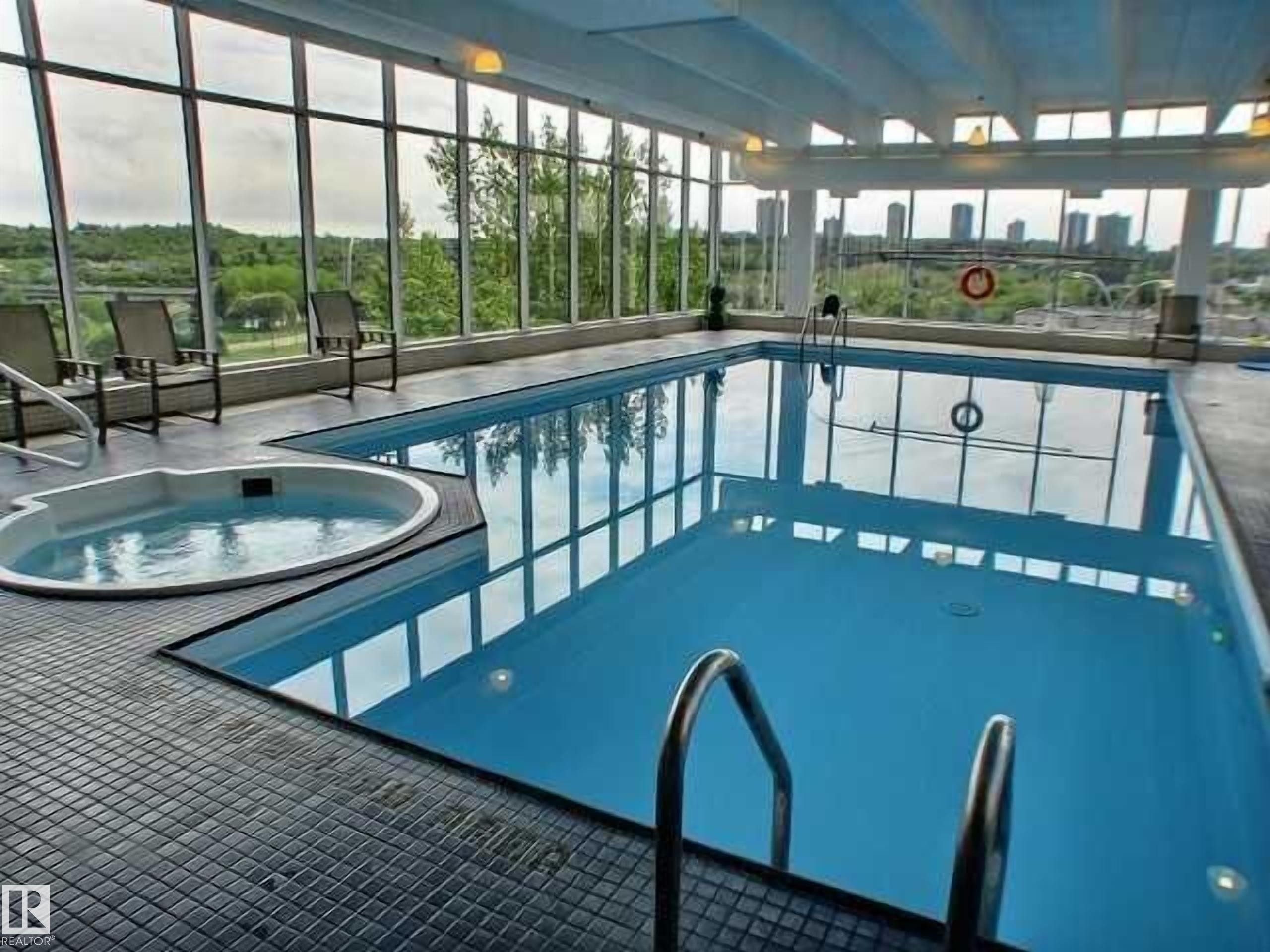 












1703 9918 101 Street

,
Edmonton,




AB
T5K 2L1

