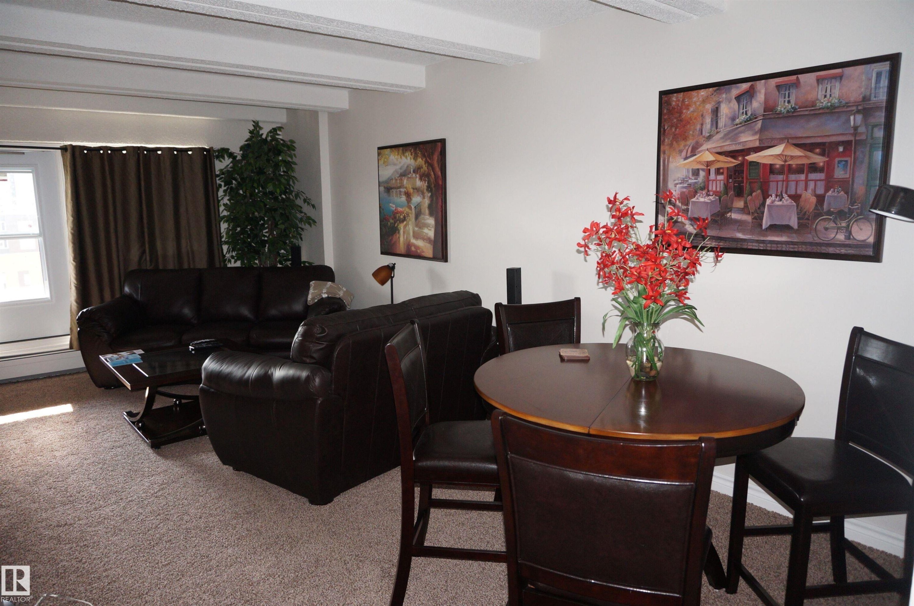 












1703 9918 101 Street

,
Edmonton,




AB
T5K 2L1

