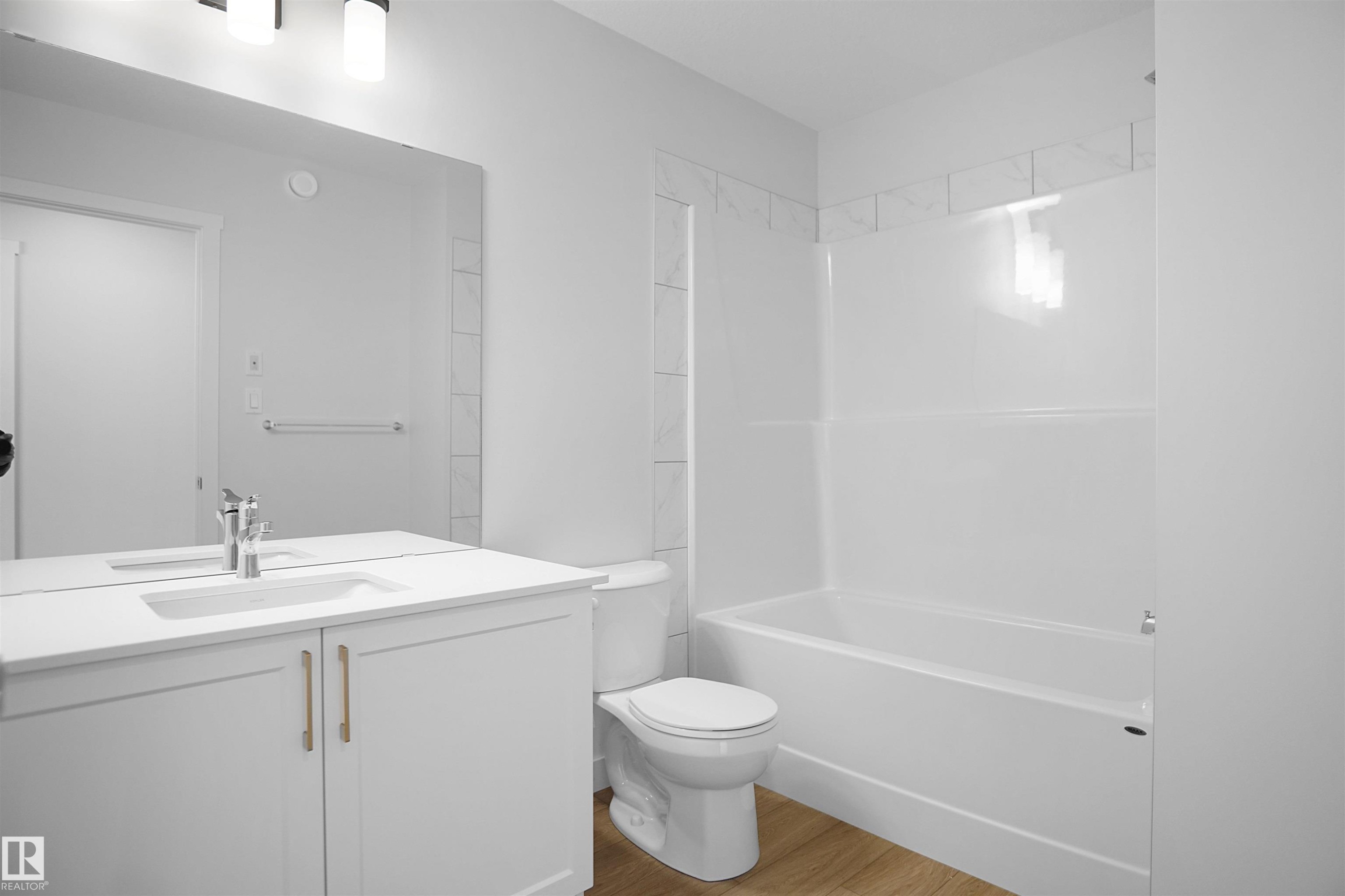 












17514 5A Street

,
Edmonton,




AB
T5Y 4E8

