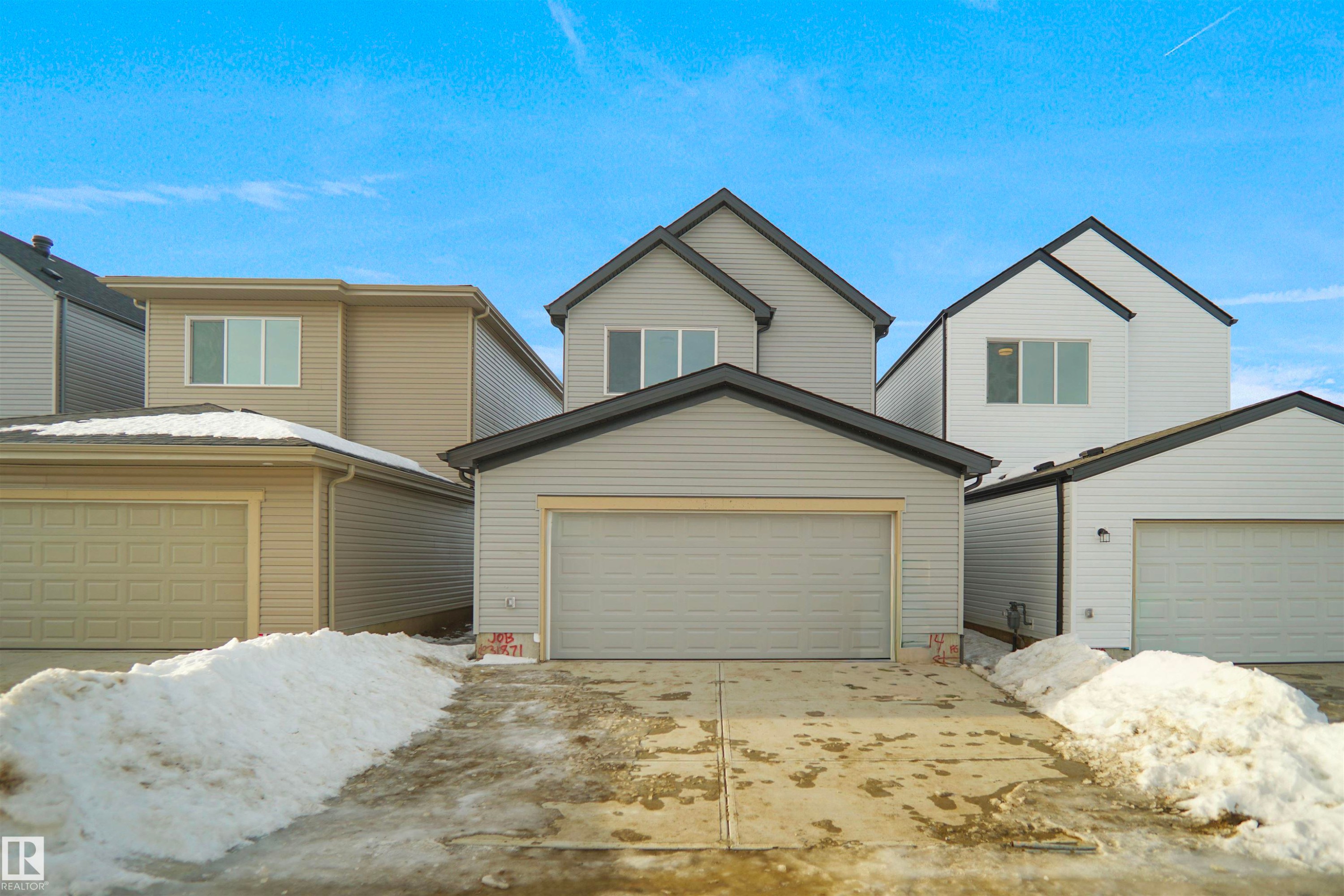 












17514 5A Street

,
Edmonton,




AB
T5Y 4E8

