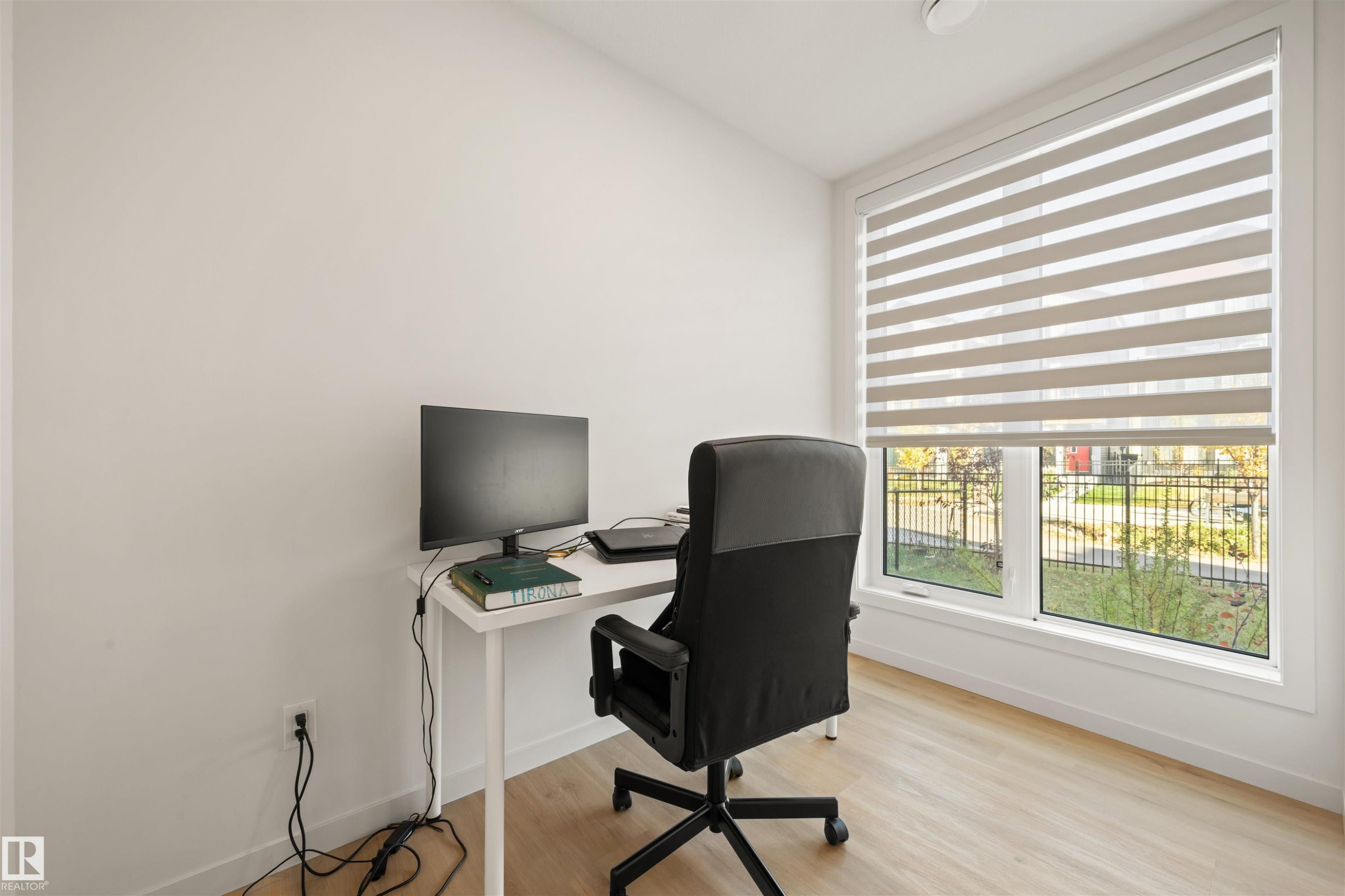 












459 39 Street

,
Edmonton,




AB
T6X 2X9

