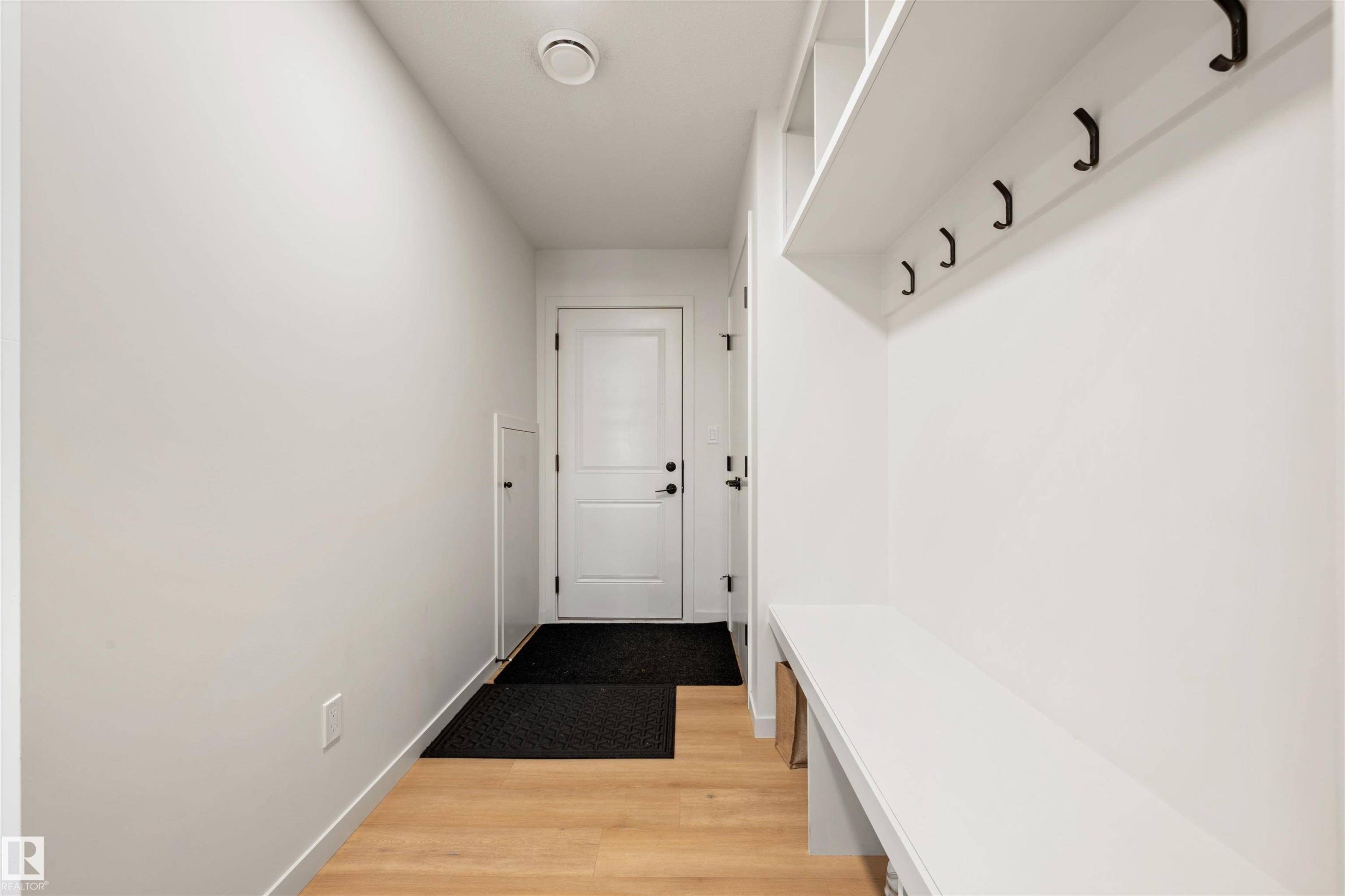 












459 39 Street

,
Edmonton,




AB
T6X 2X9

