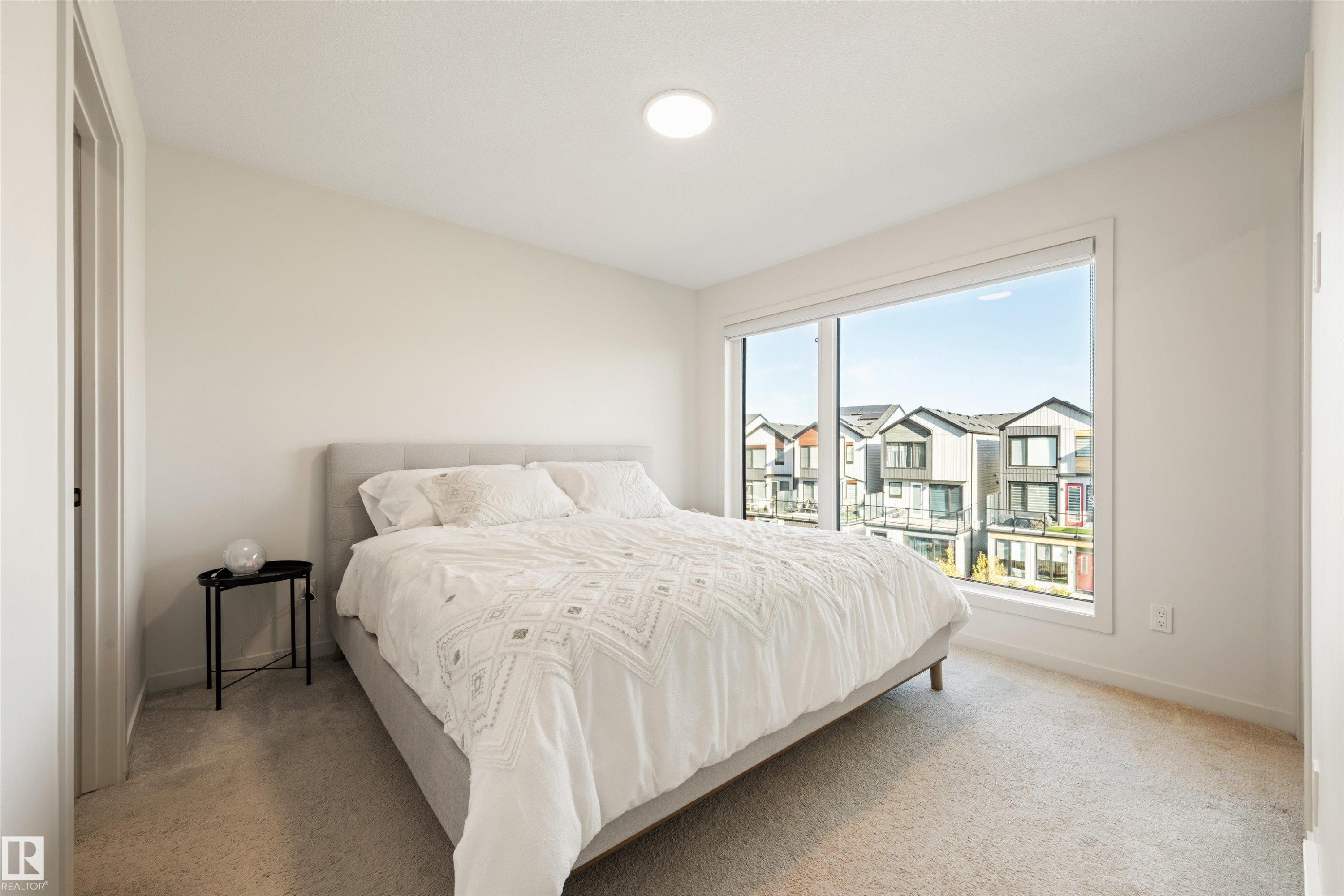 












459 39 Street

,
Edmonton,




AB
T6X 2X9

