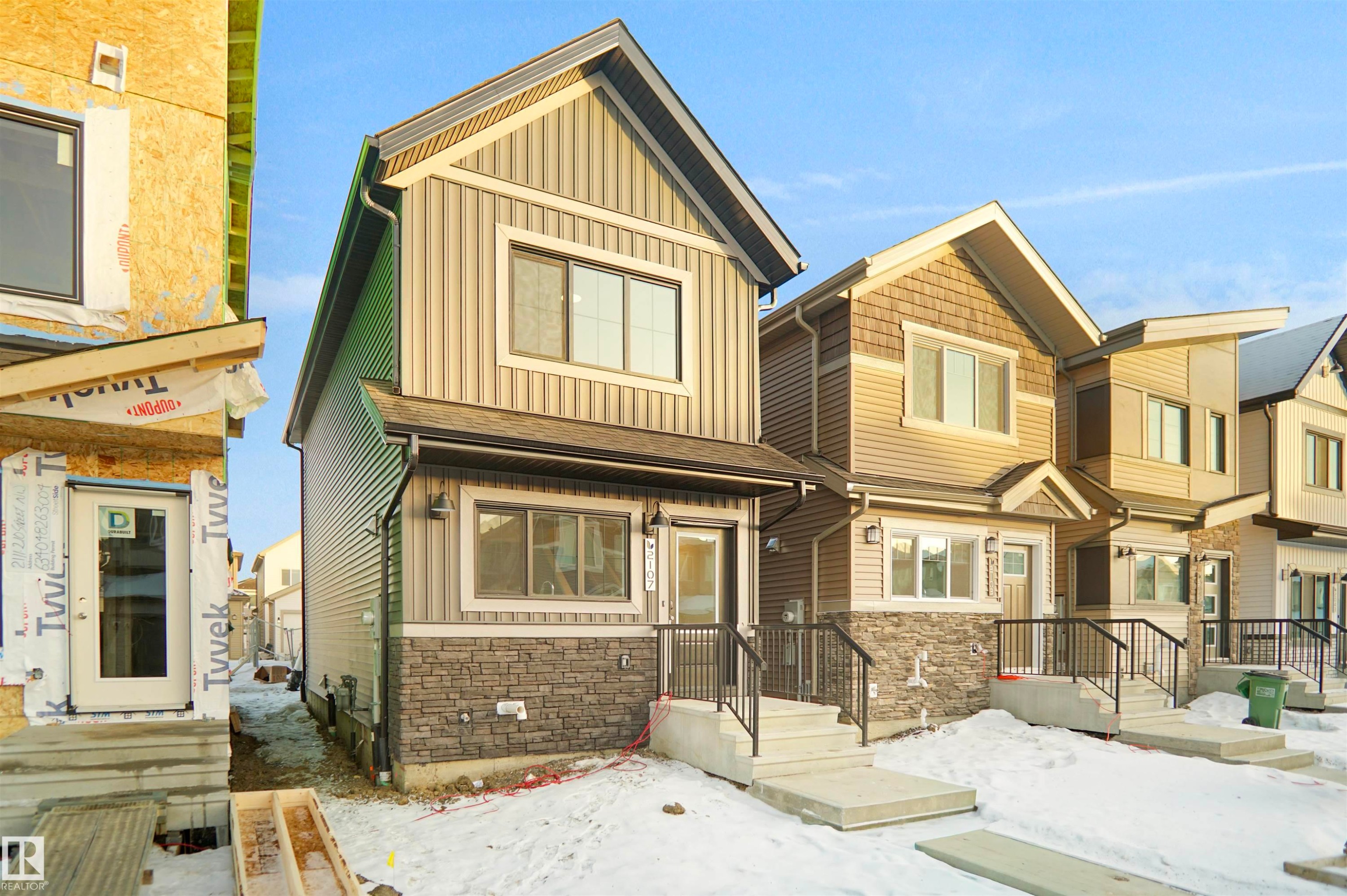 












2107 210 Street

,
Edmonton,




AB
T5S 0T1

