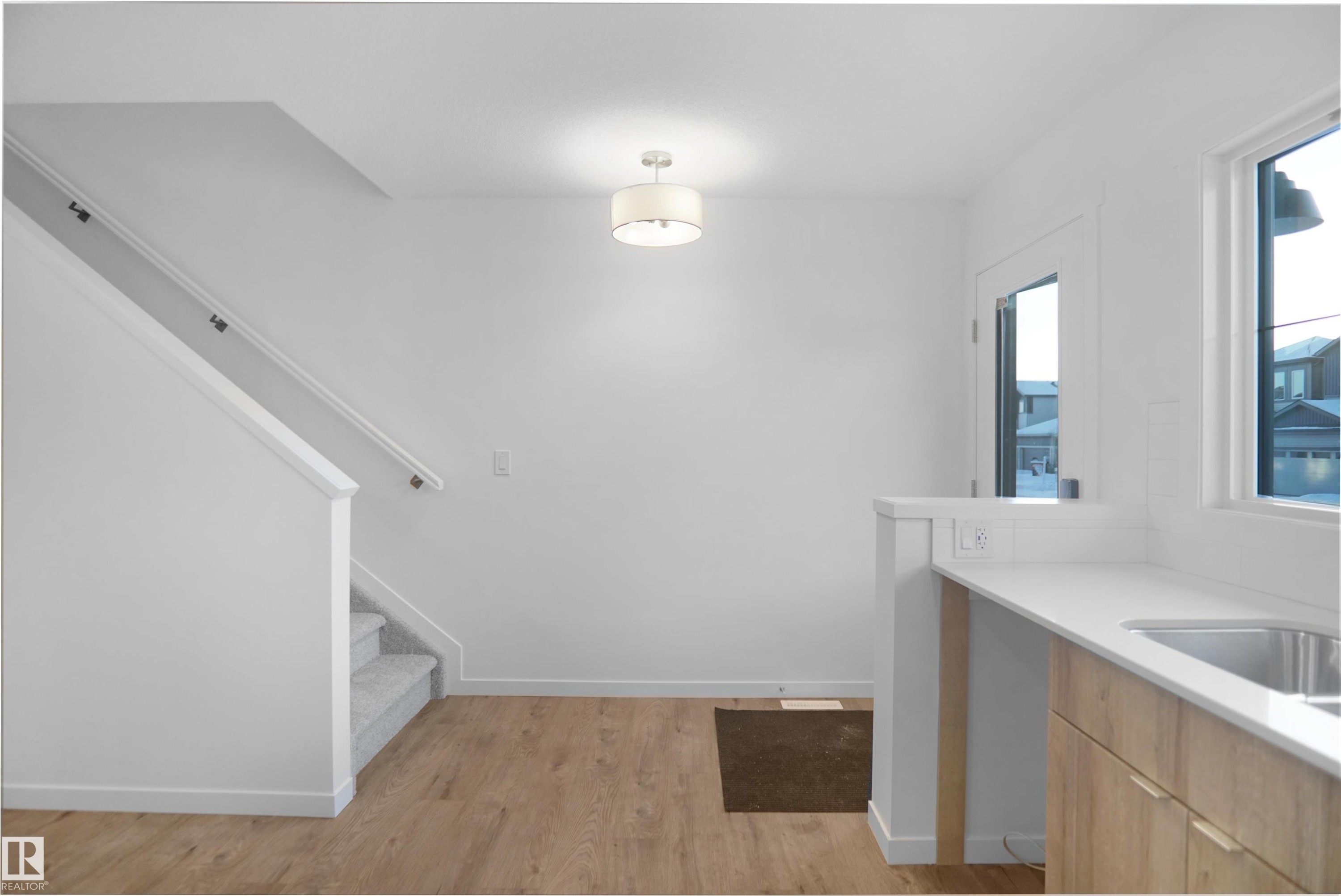 












2107 210 Street

,
Edmonton,




AB
T5S 0T1

