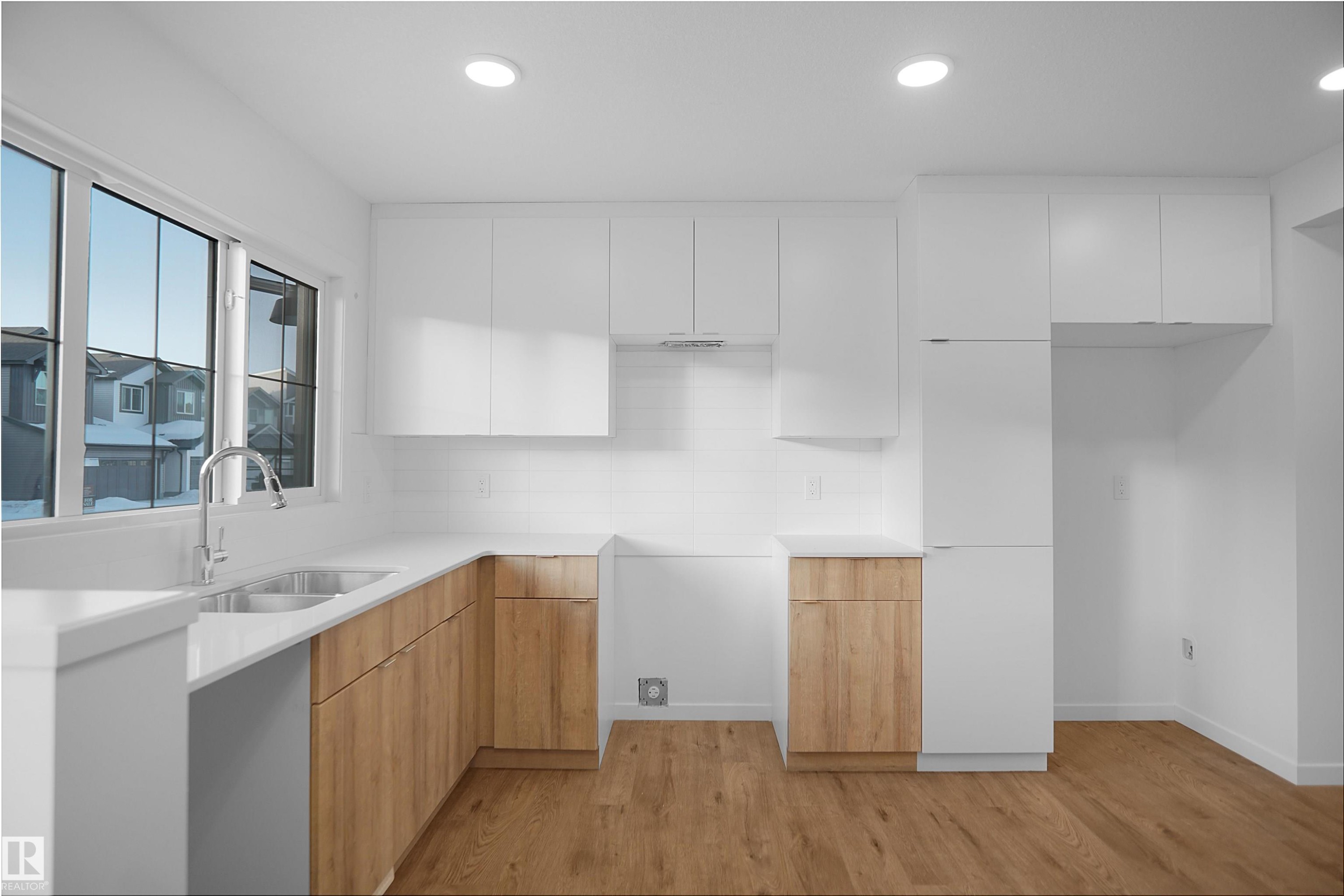 












2107 210 Street

,
Edmonton,




AB
T5S 0T1

